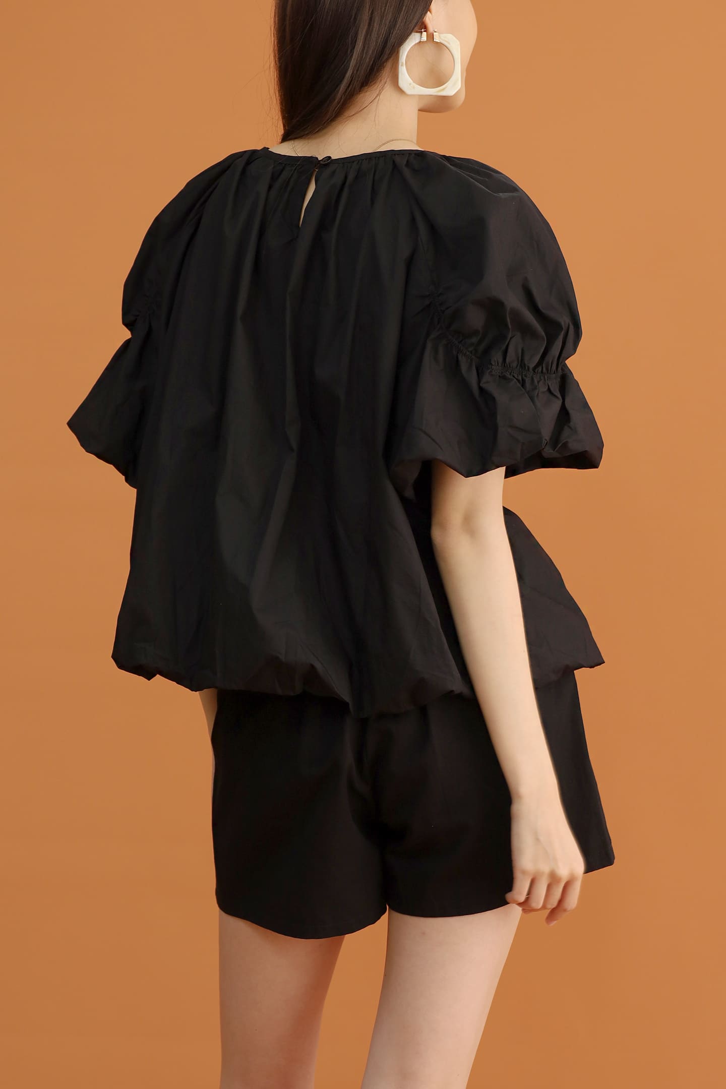 CHOSEN - Neve Balloon Top in Black