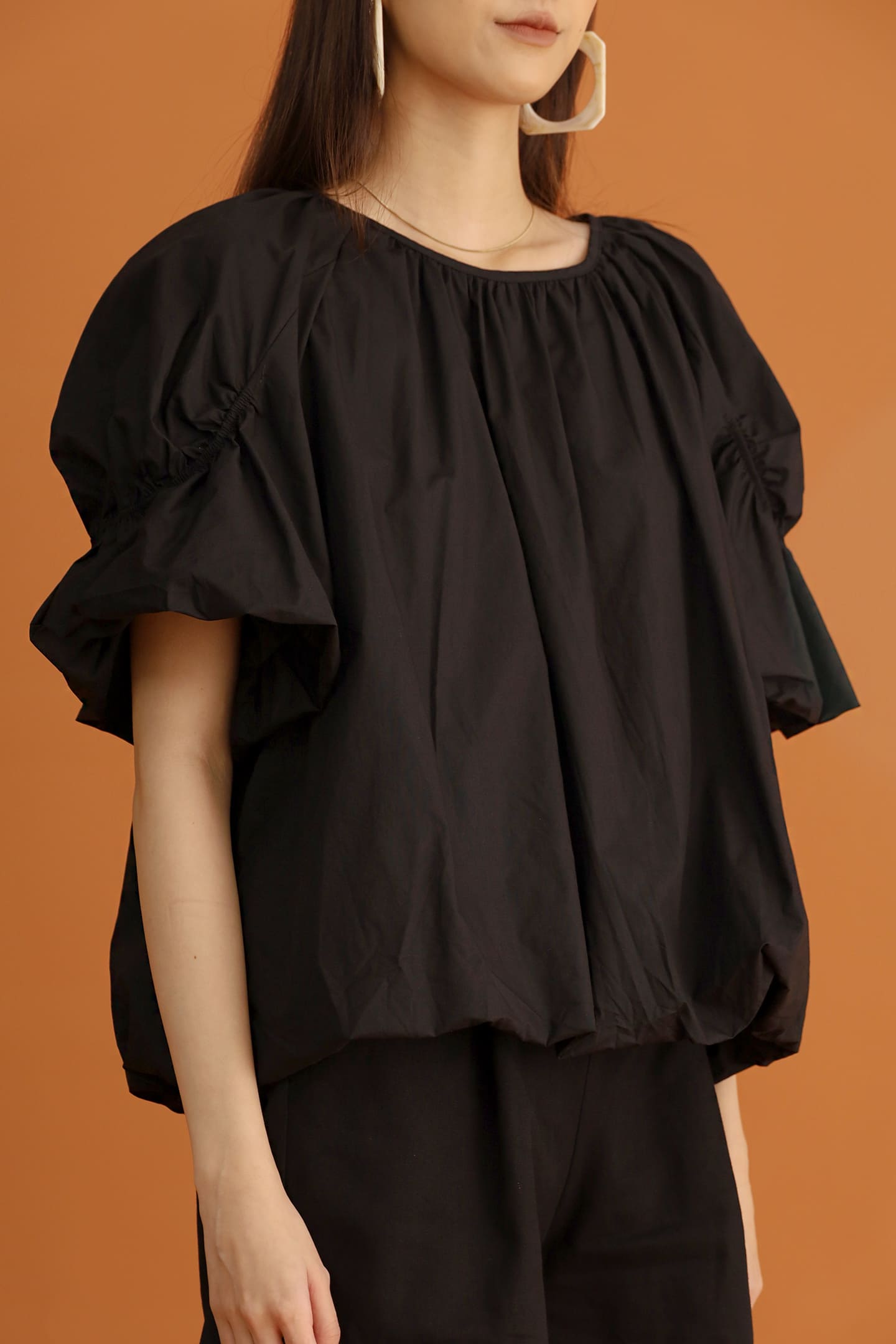 CHOSEN - Neve Balloon Top in Black