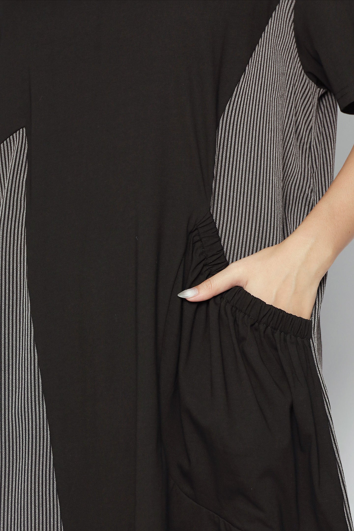 Nia Pinstripes Dress in Black