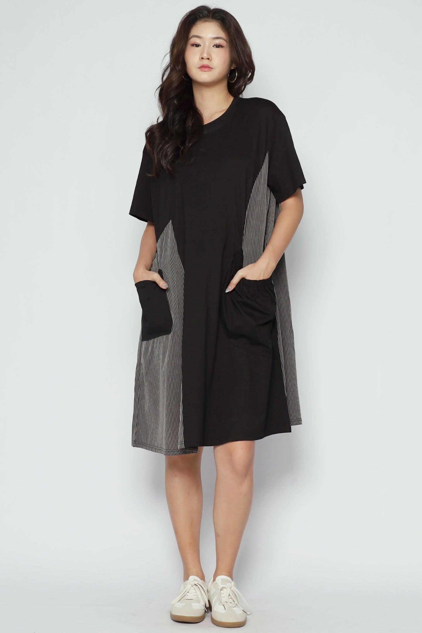 Nia Pinstripes Dress in Black