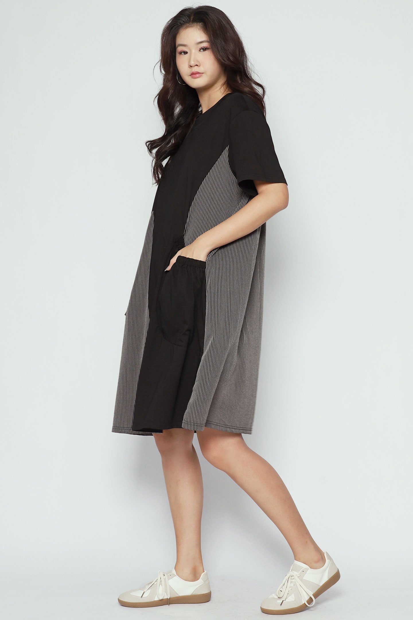 Nia Pinstripes Dress in Black