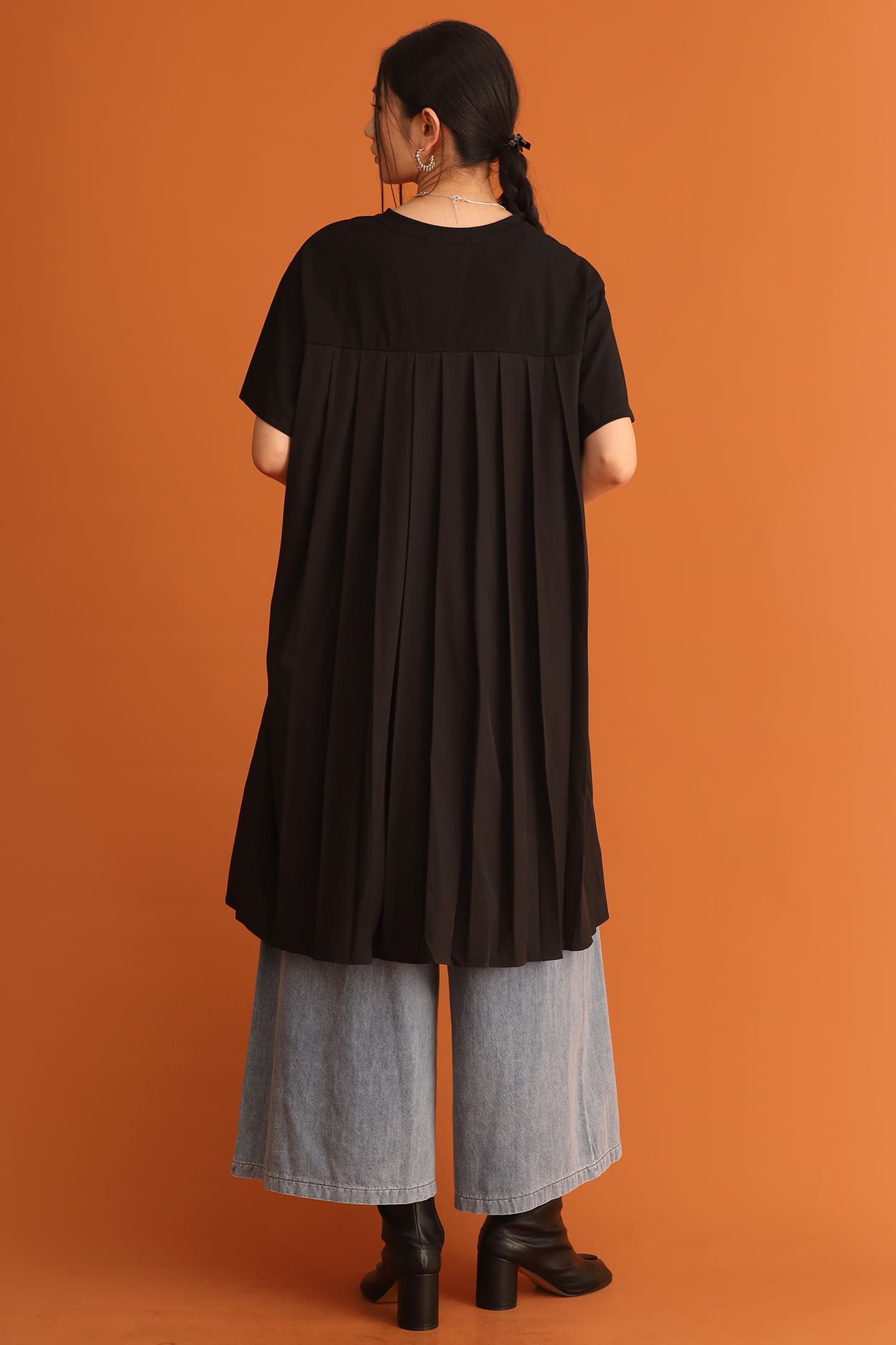 CHOSEN - Odin Back Pleated Top in Black