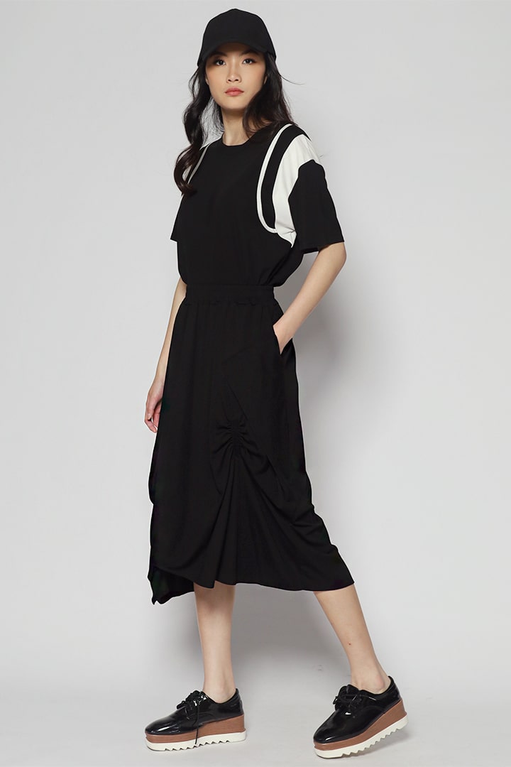 Phillipa Asymmetrical Skirt in Black