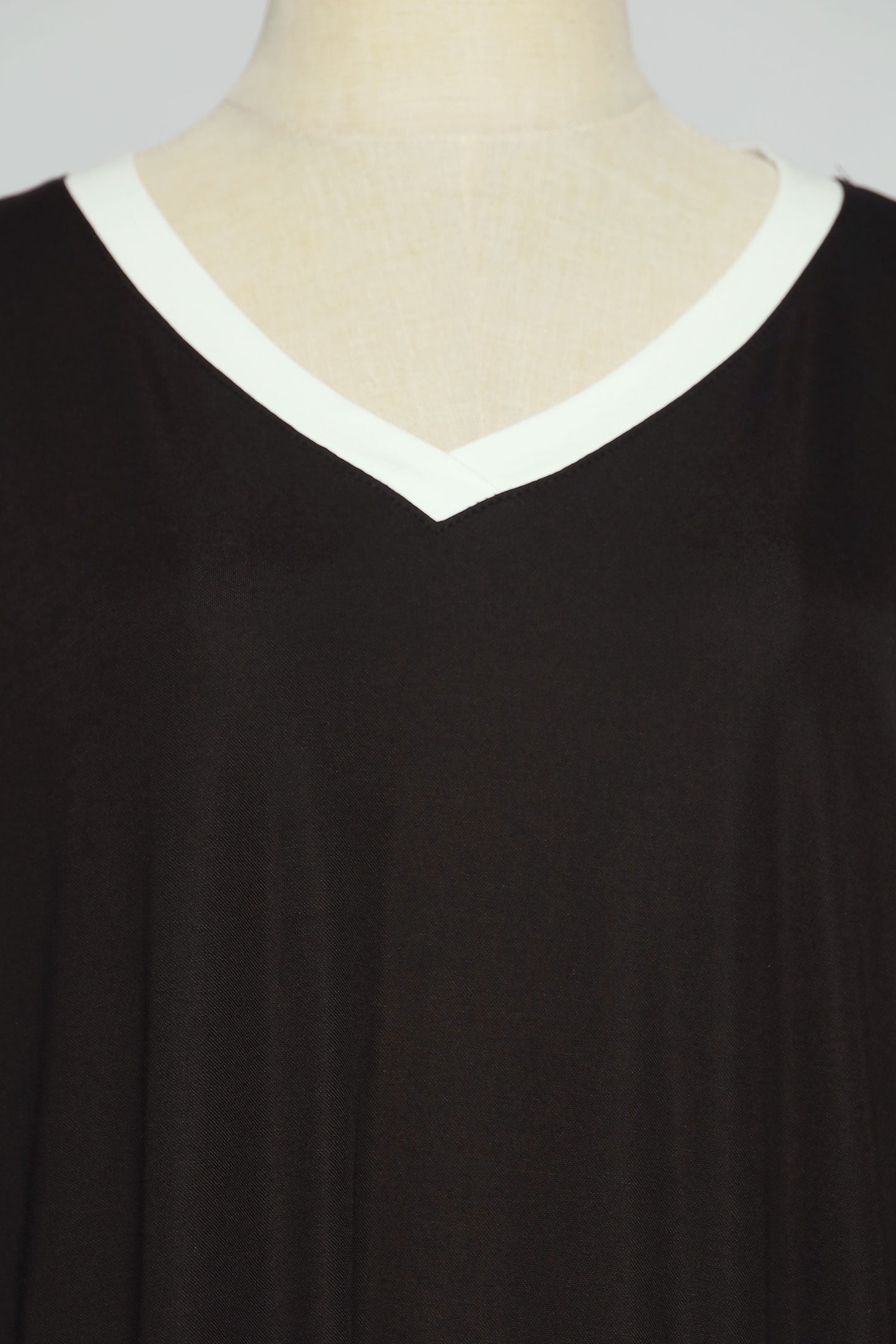 PO - Perlina Dress in Black