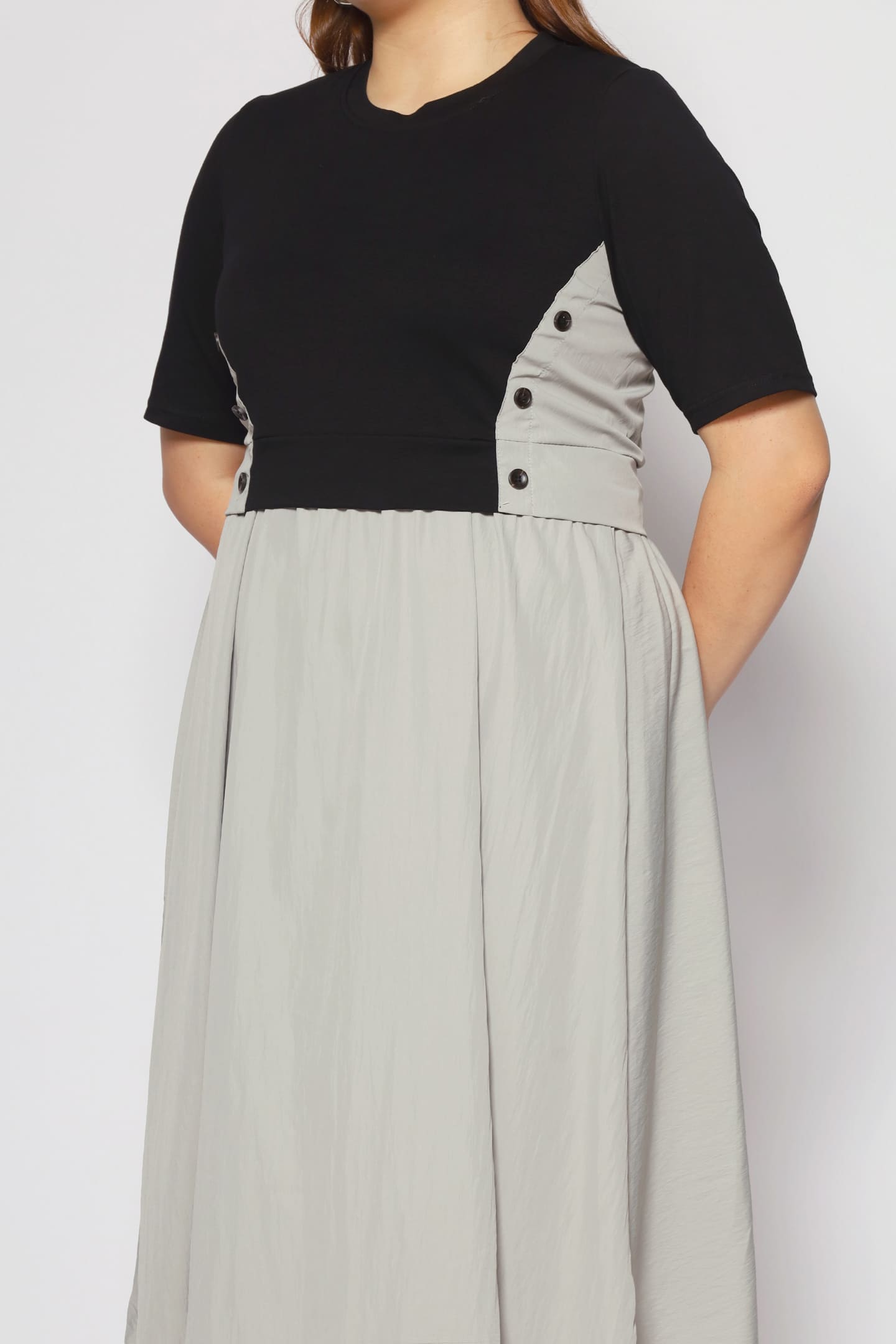 Phan Button Dress in Grey Black