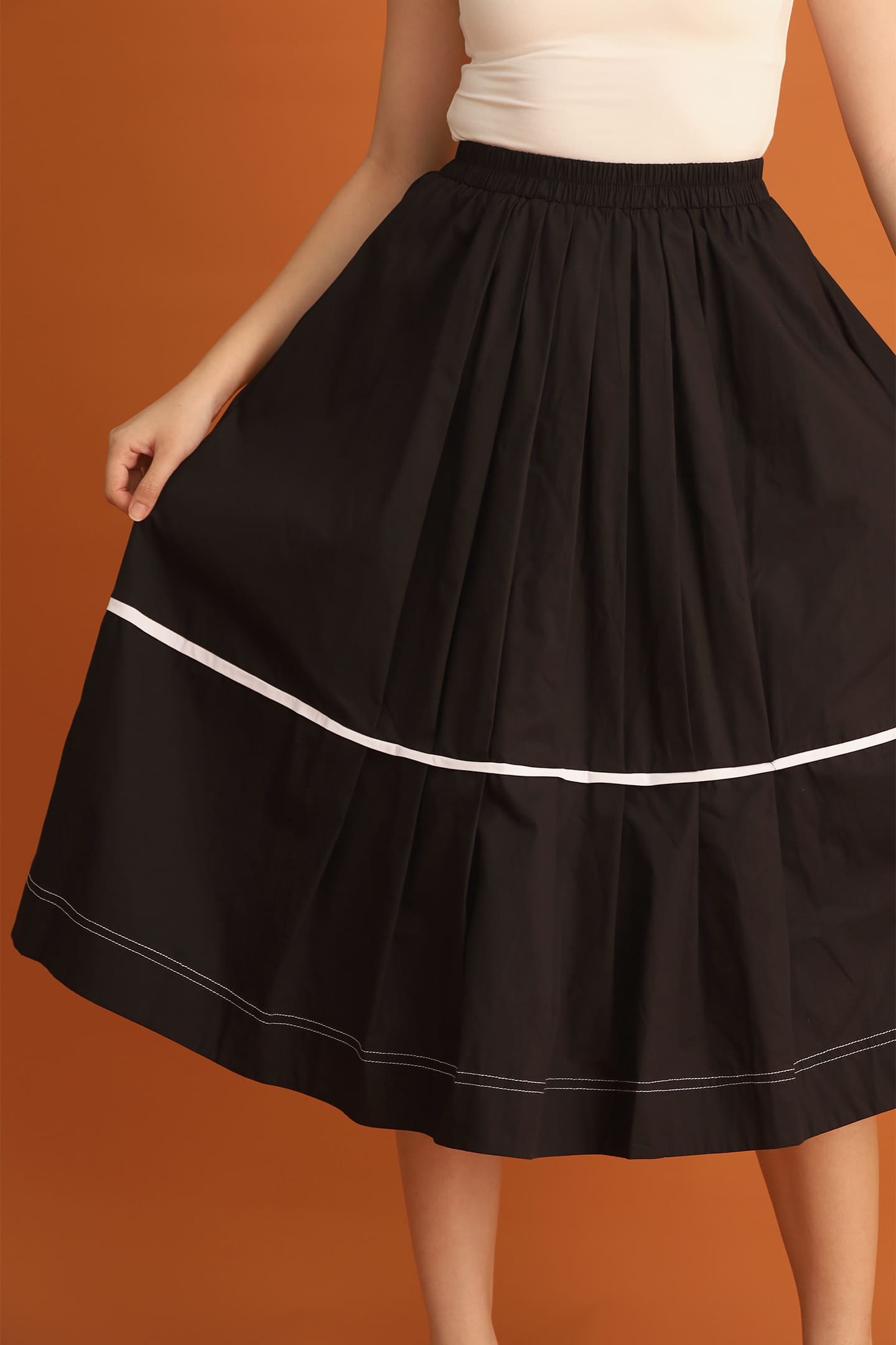 CHOSEN: Jisoo Pleated Skirt