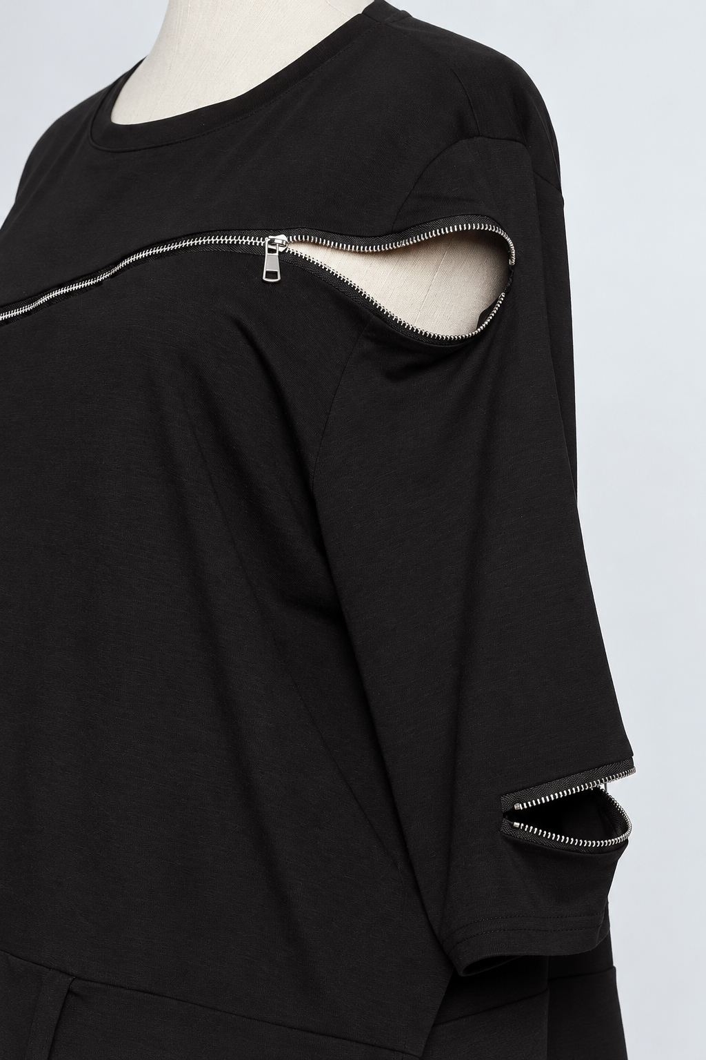 PO - Quartz Top in Black Zip
