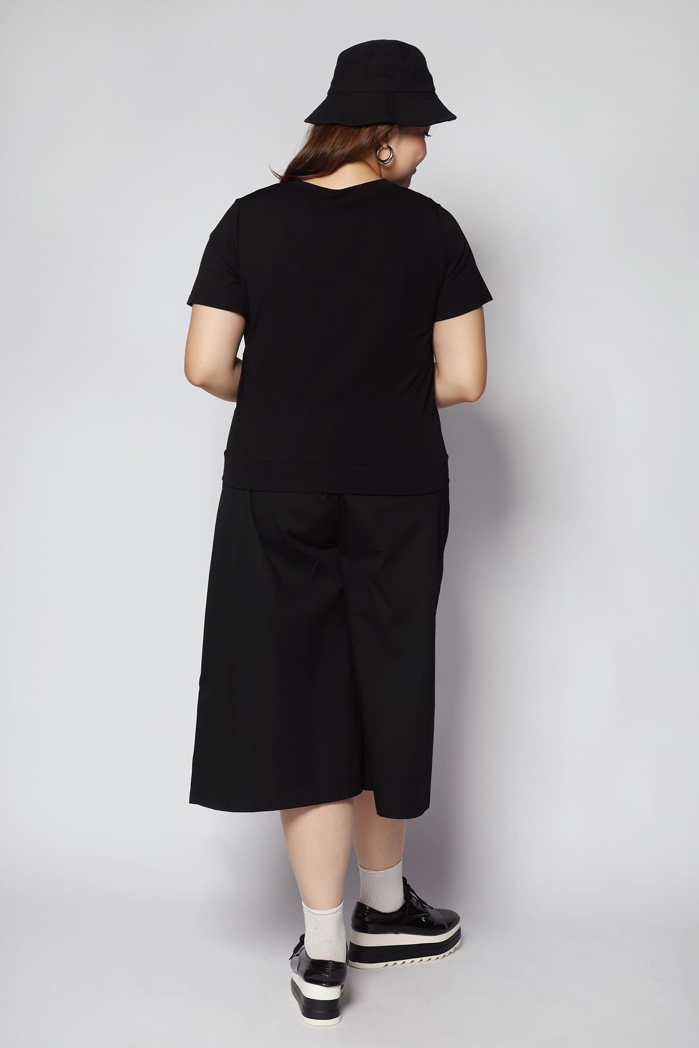 Quay Top in Black