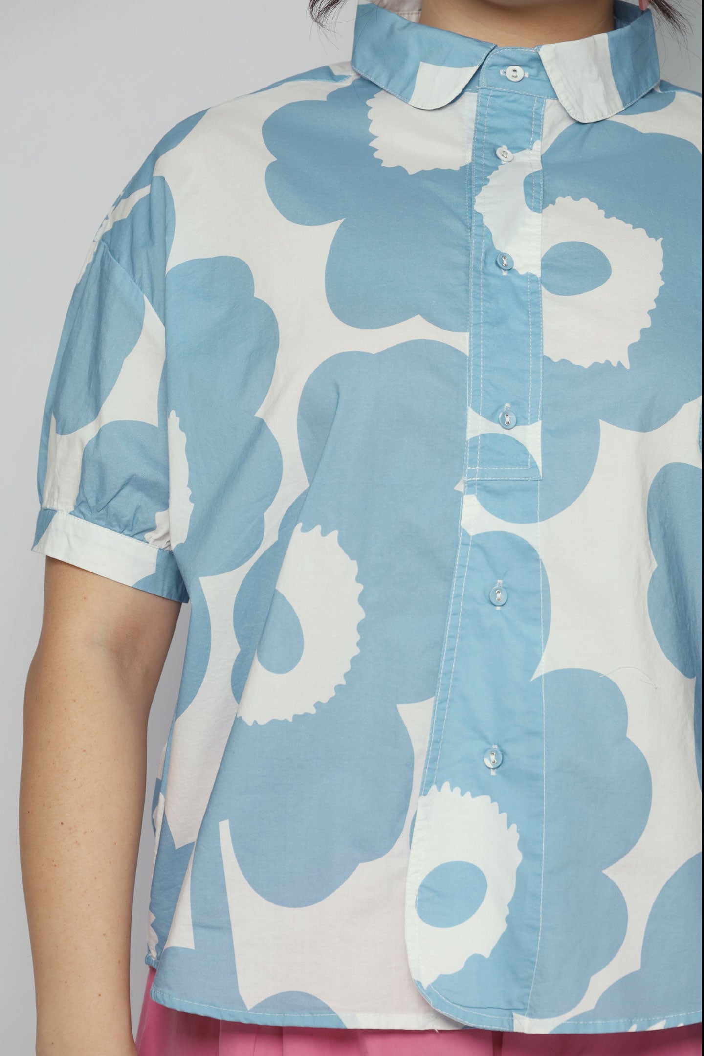 Quirky Top in Blue Popflower