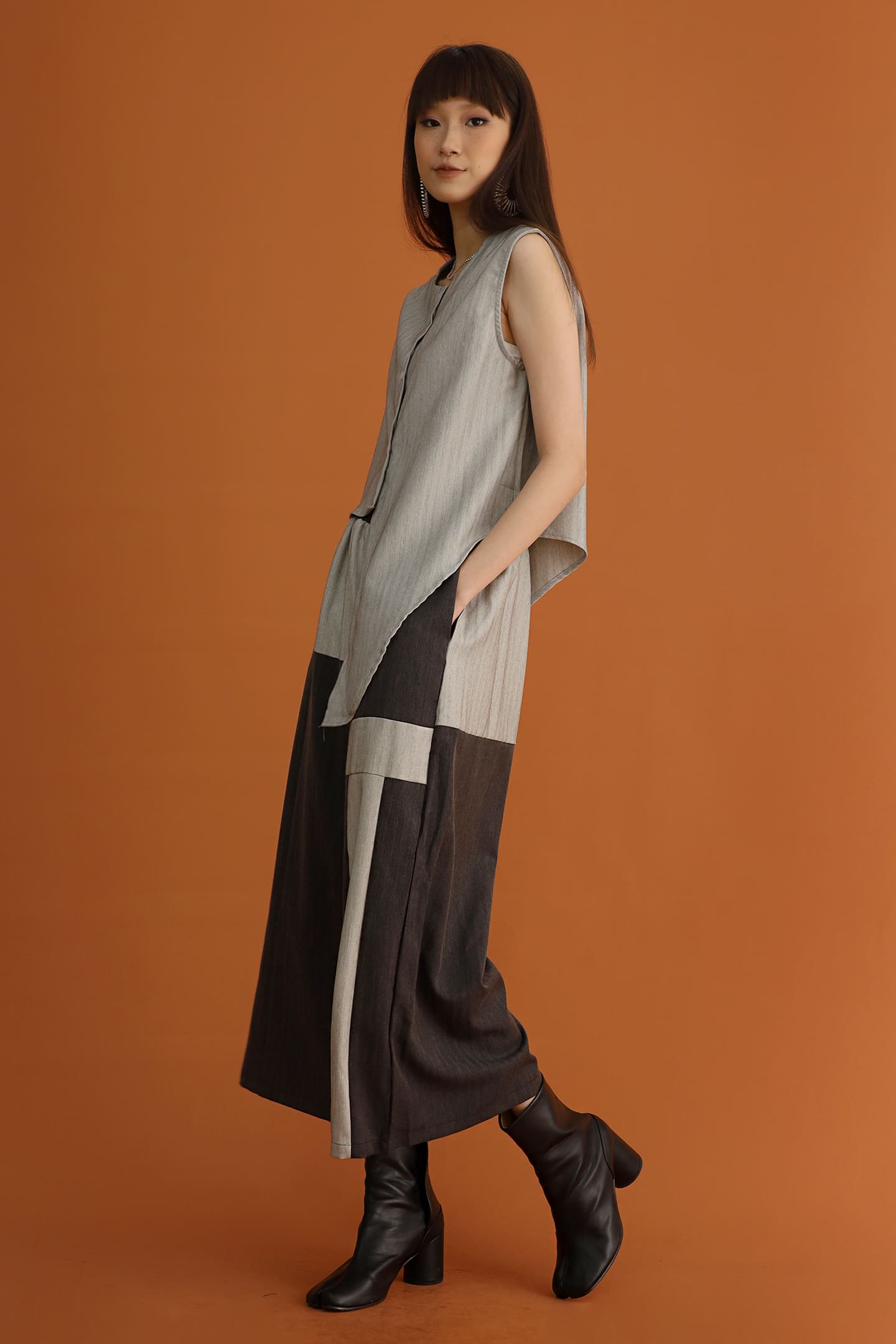 CHOSEN - Rishi Asymmetrical Vest in Grey