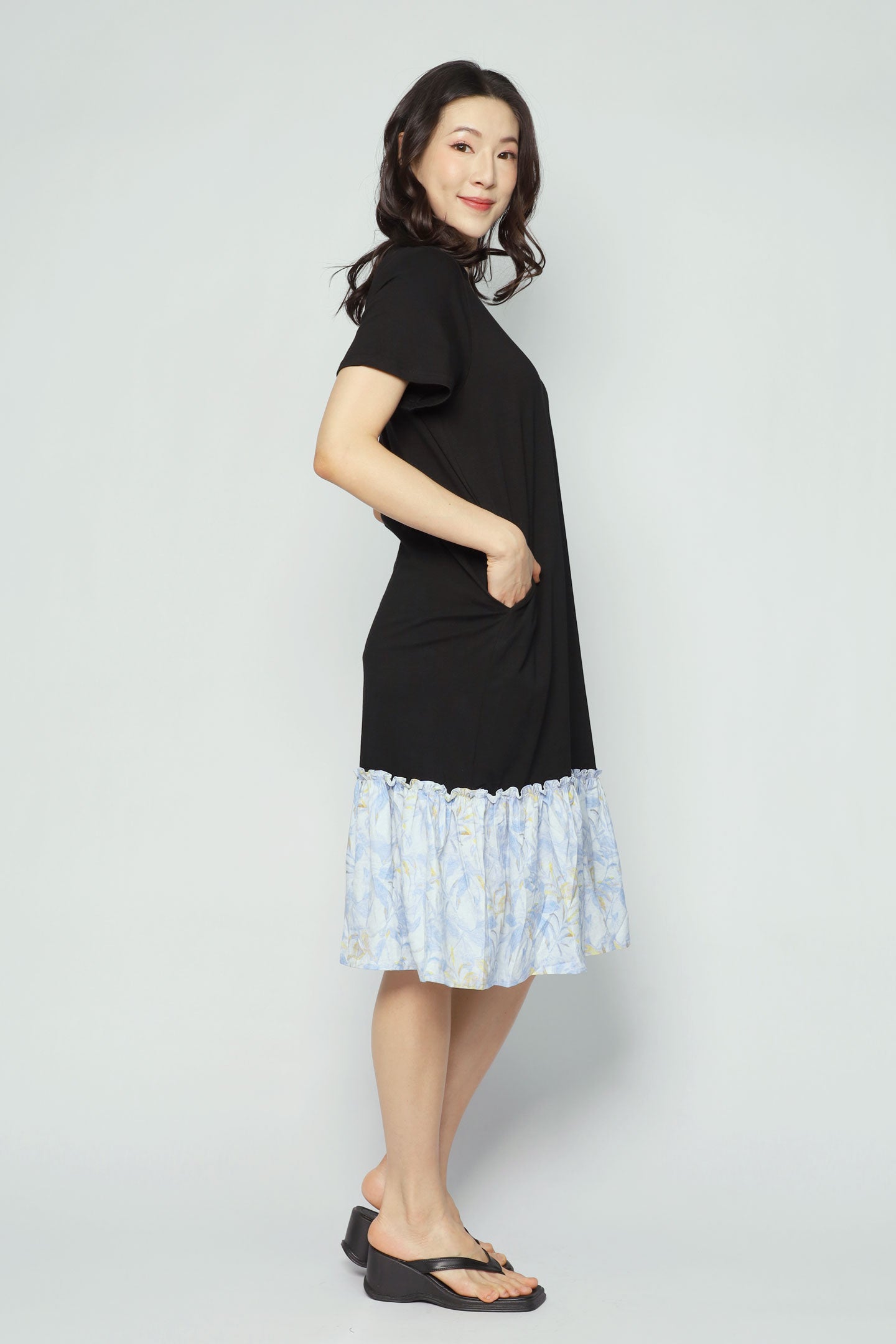 Robyn Dress in Blue Floret