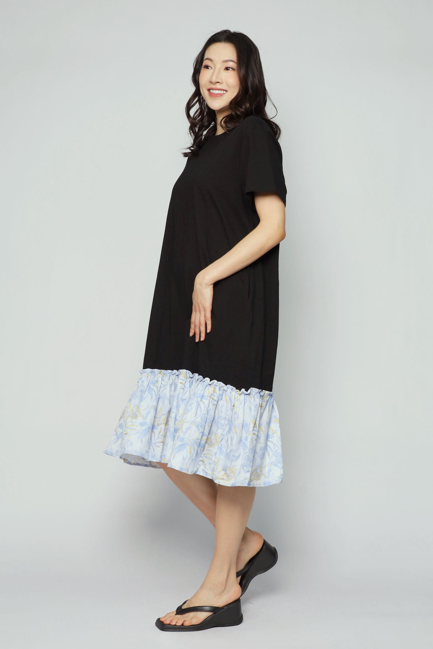 Robyn Dress in Blue Floret