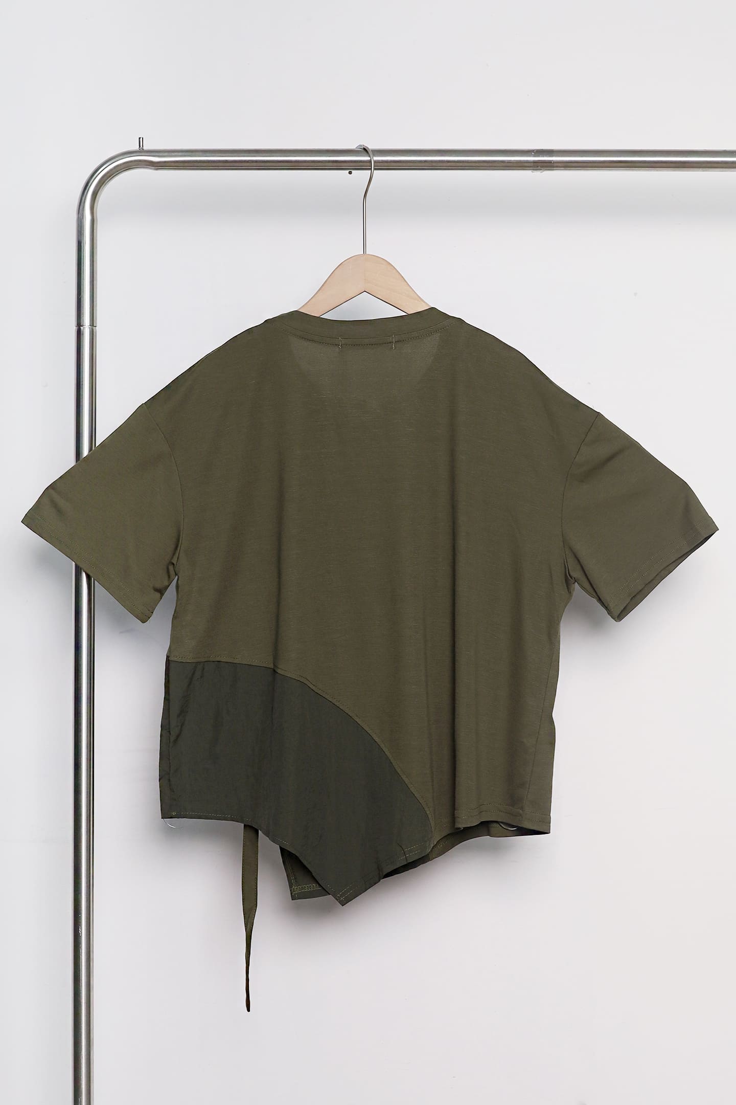 Easy by TE - Sall Pocket Top in Green