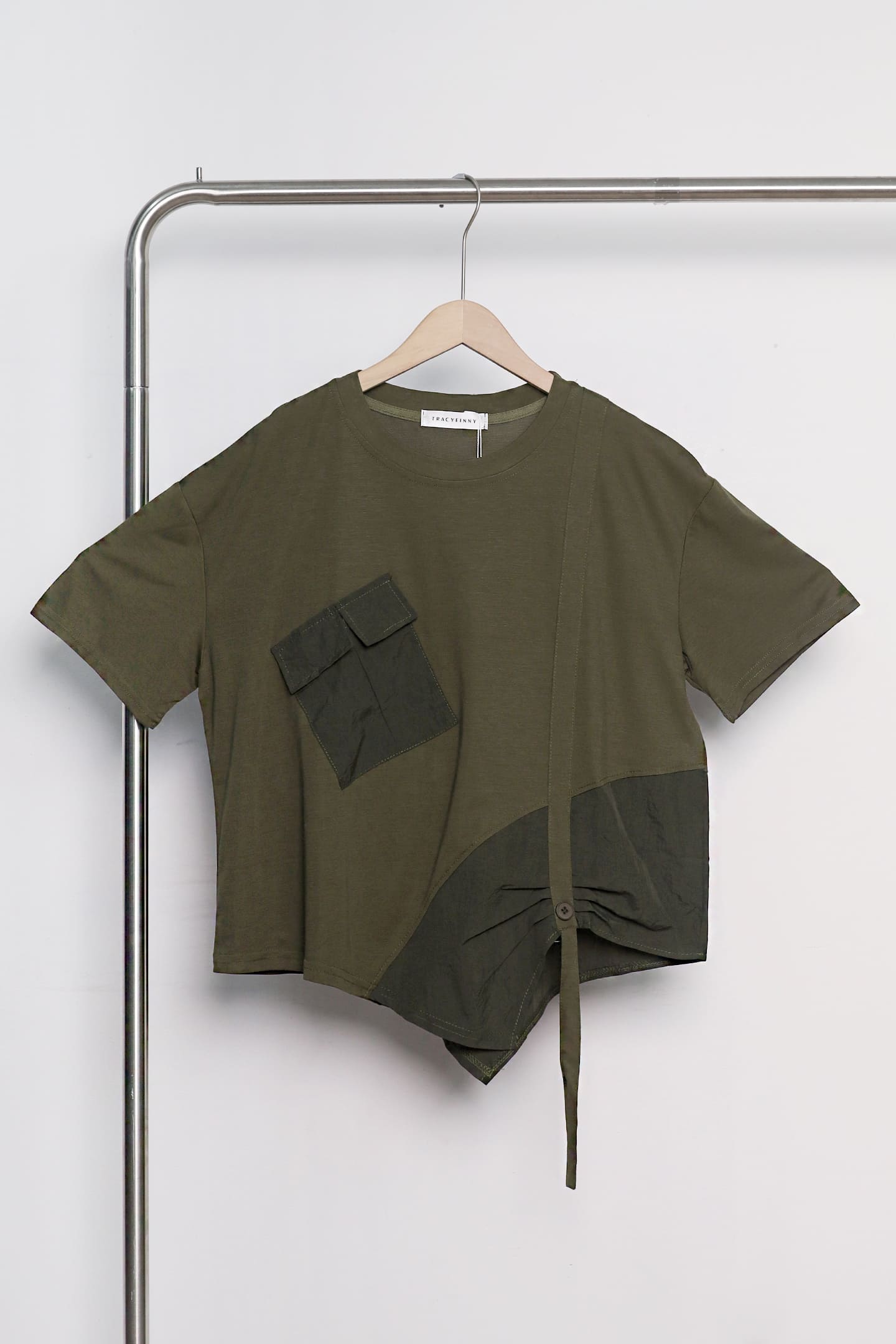 Easy by TE - Sall Pocket Top in Green