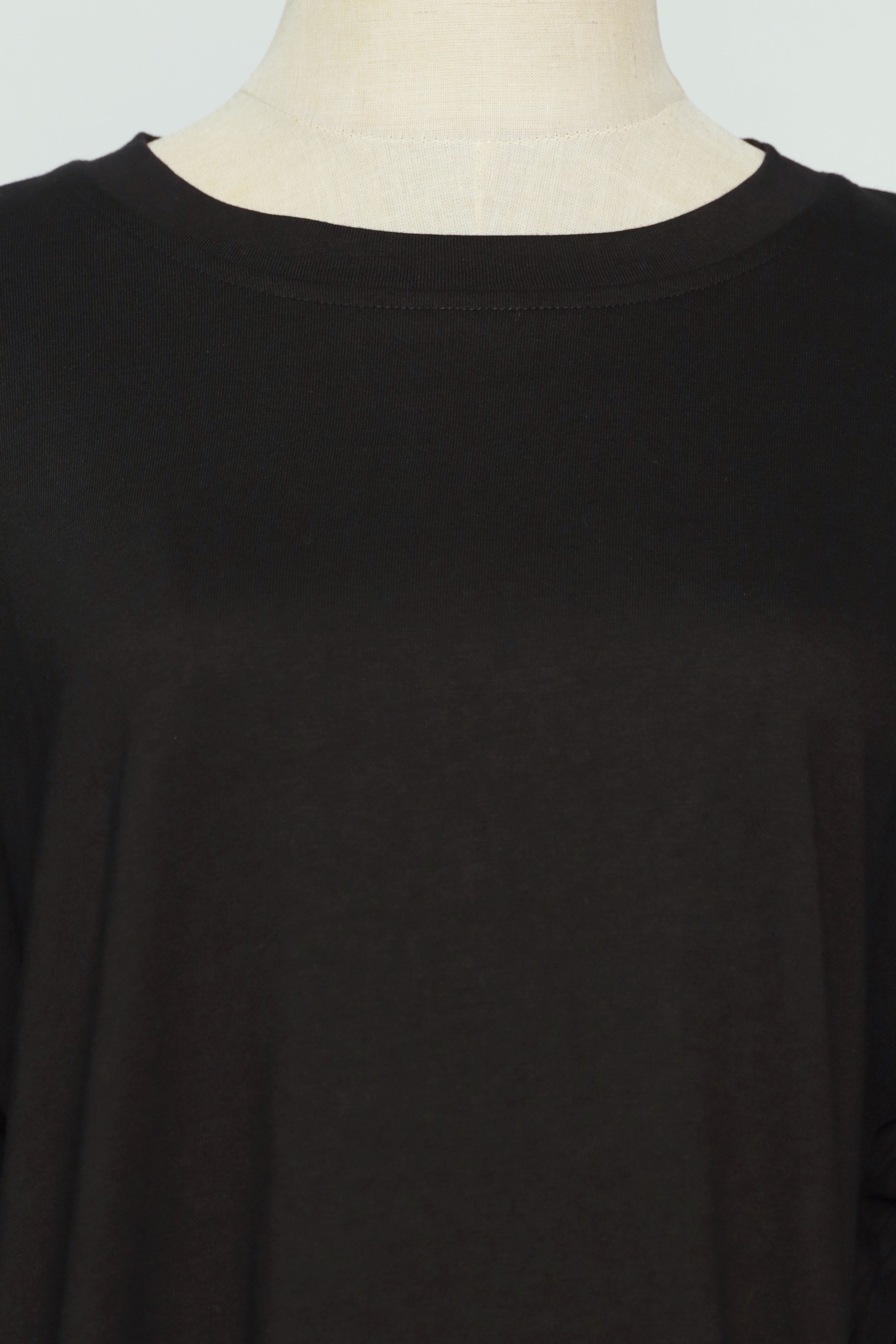 PO - Savrina Midi Dress in Black