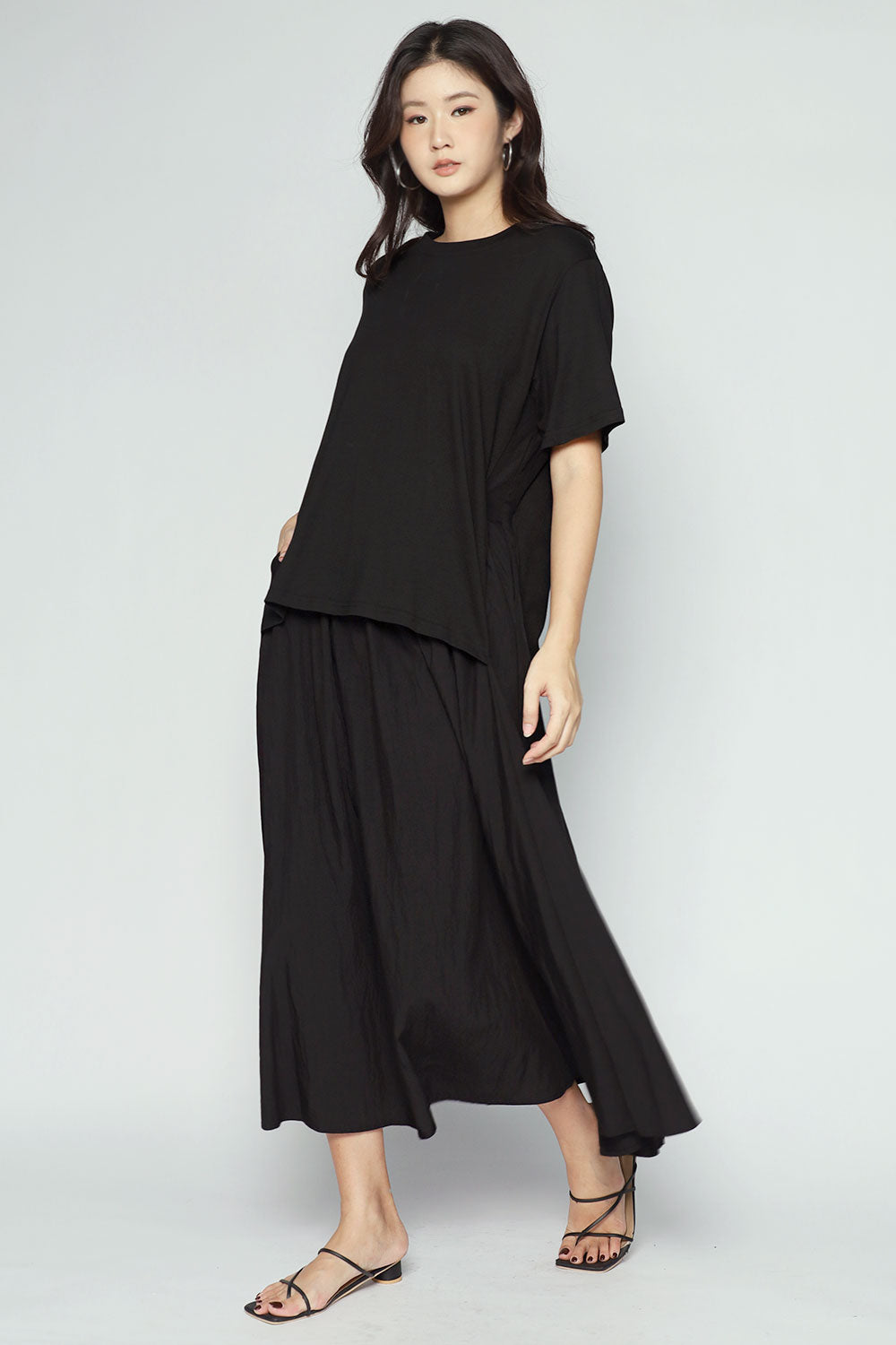 Savrina Midi Dress in Black