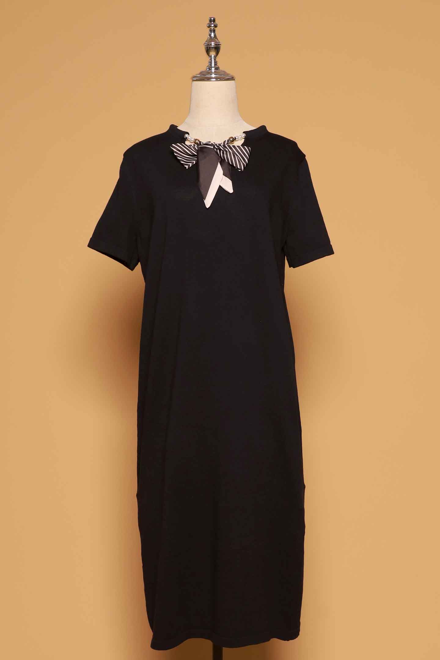 PO - Scarf Accent Knit Dress