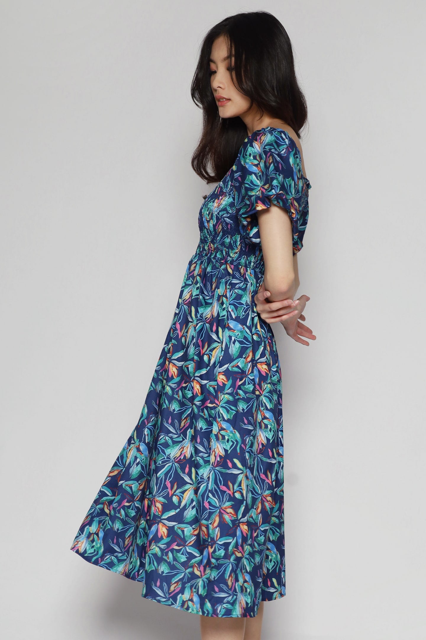 Sora Dress in Colourful Blooms