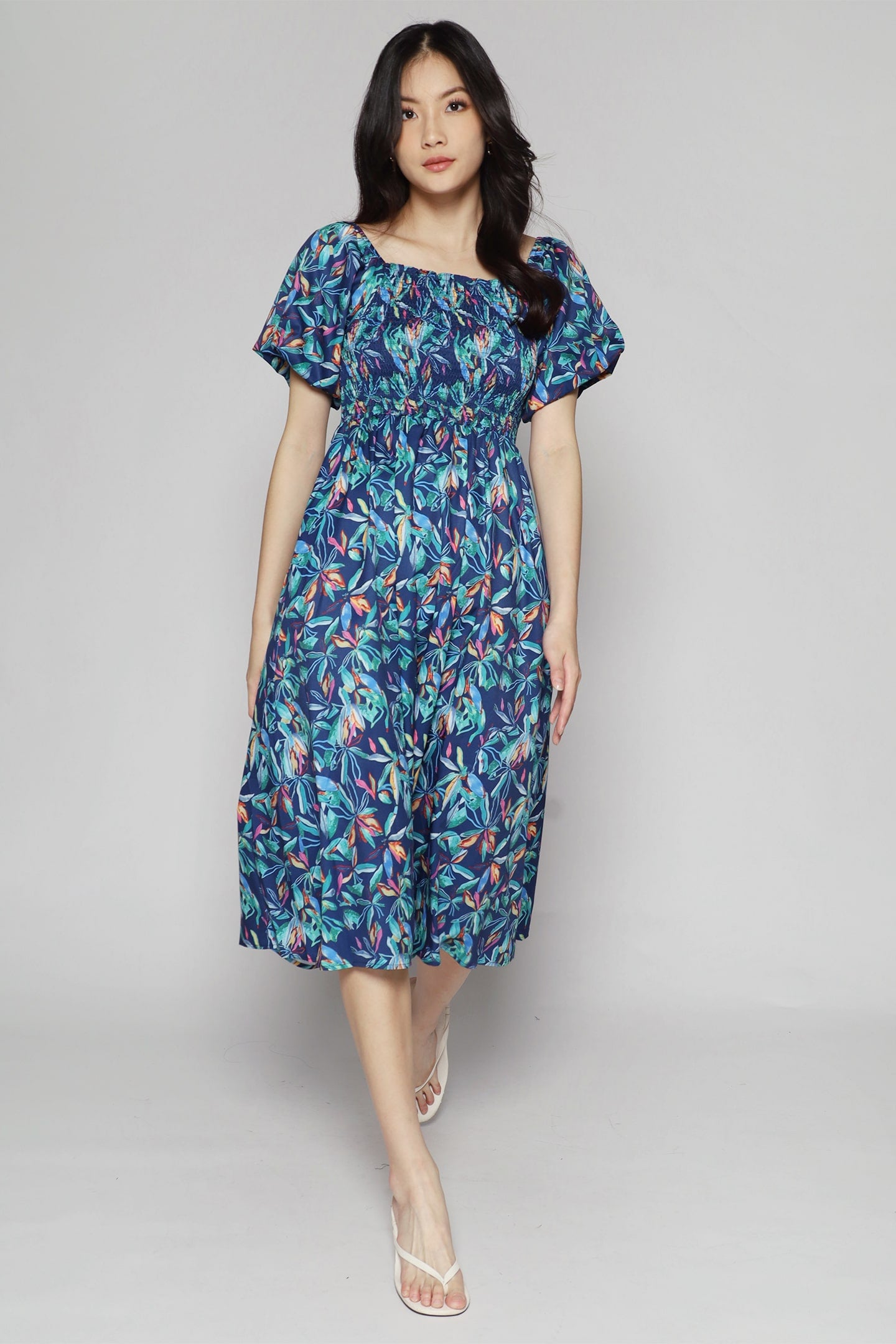 Sora Dress in Colourful Blooms