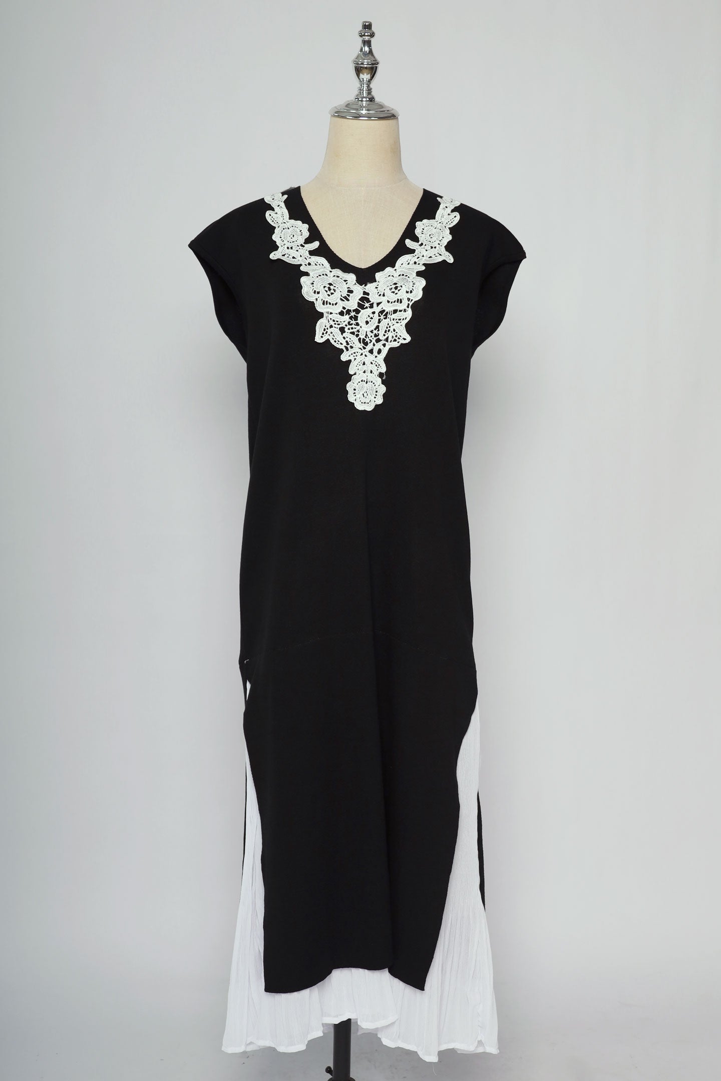 PO - Serane Knit Lace Dress