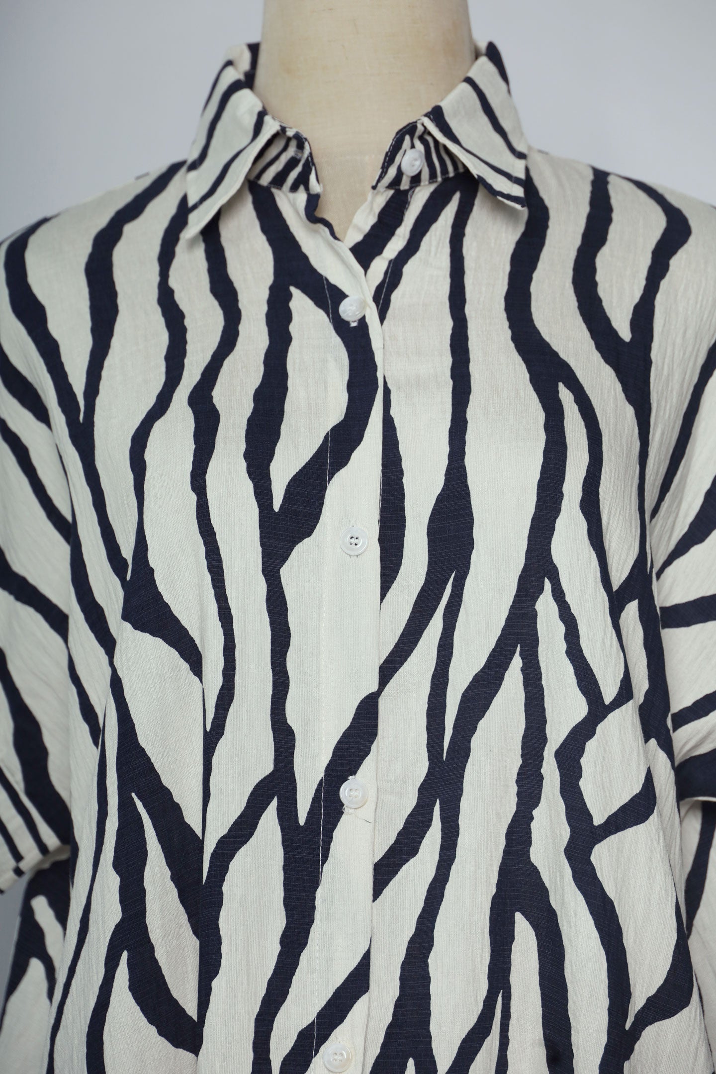 PO - Shanny Shirt Dress in White Abstract