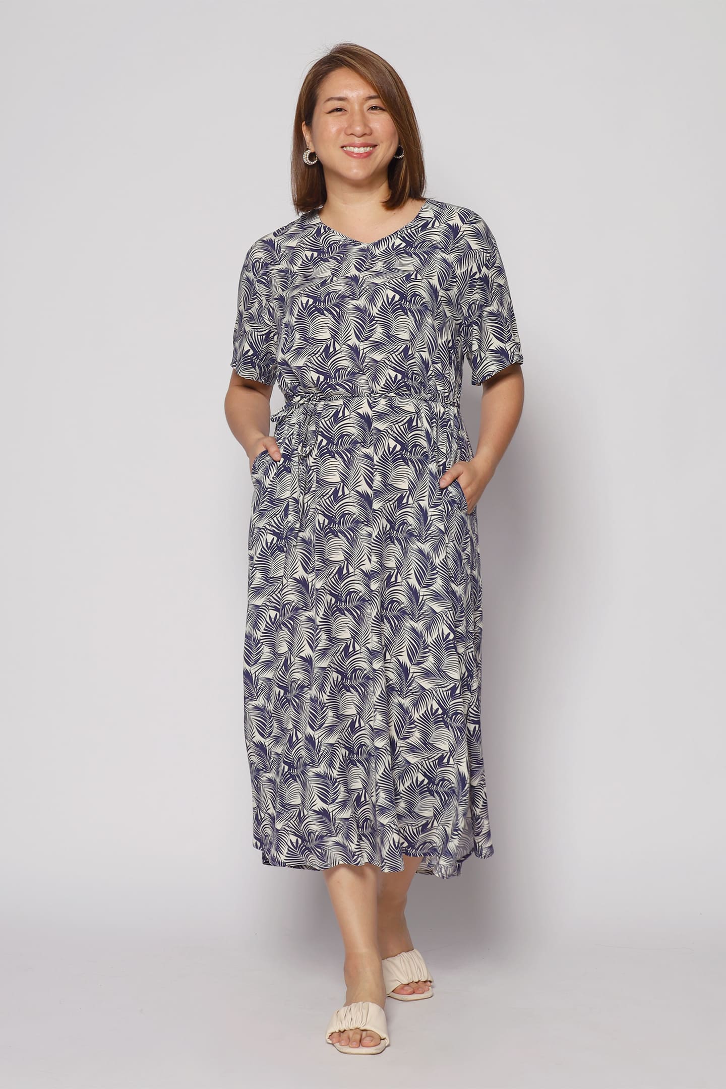 Shiso Dress in Navy Foliage