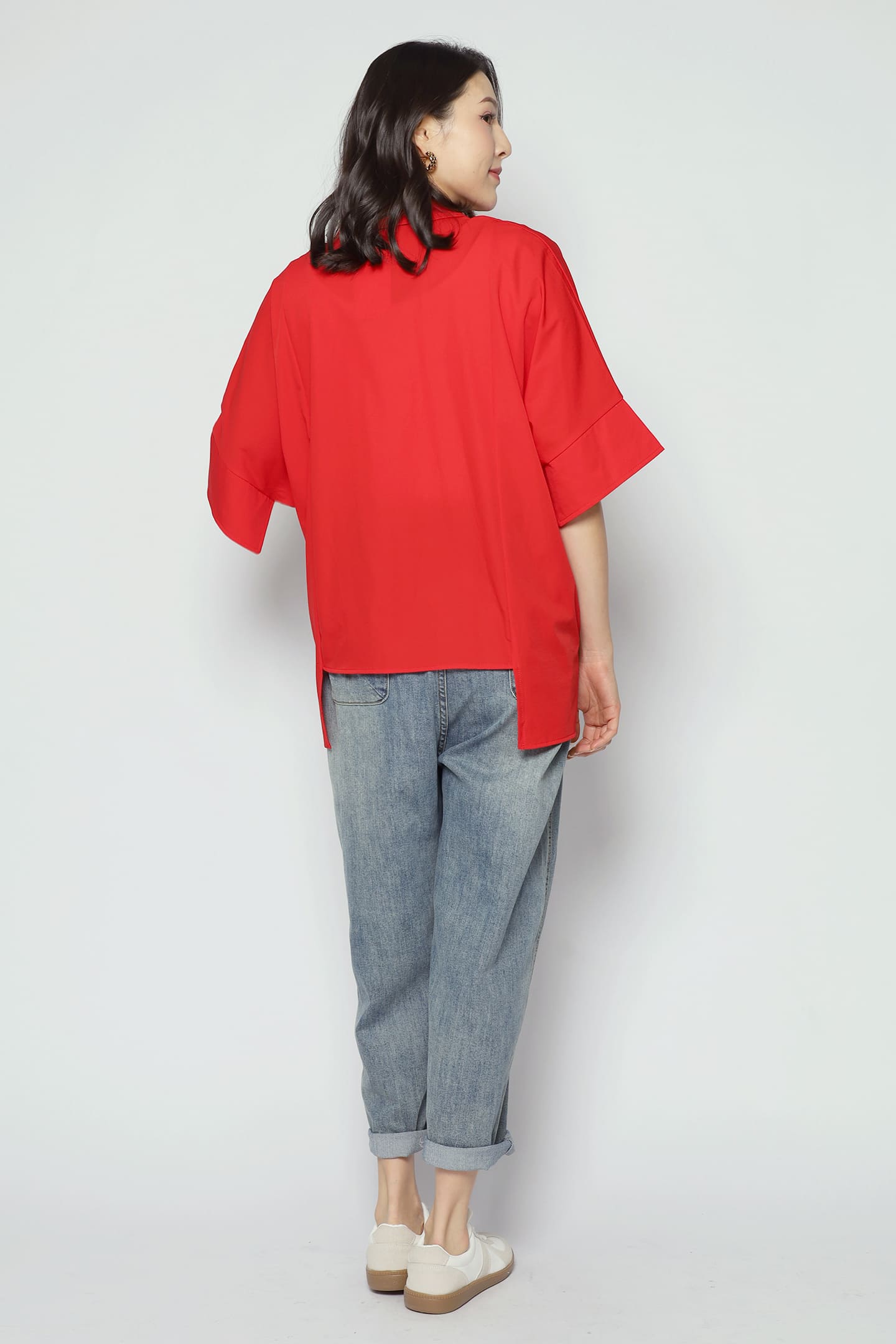 Backorders Shun Top in Red