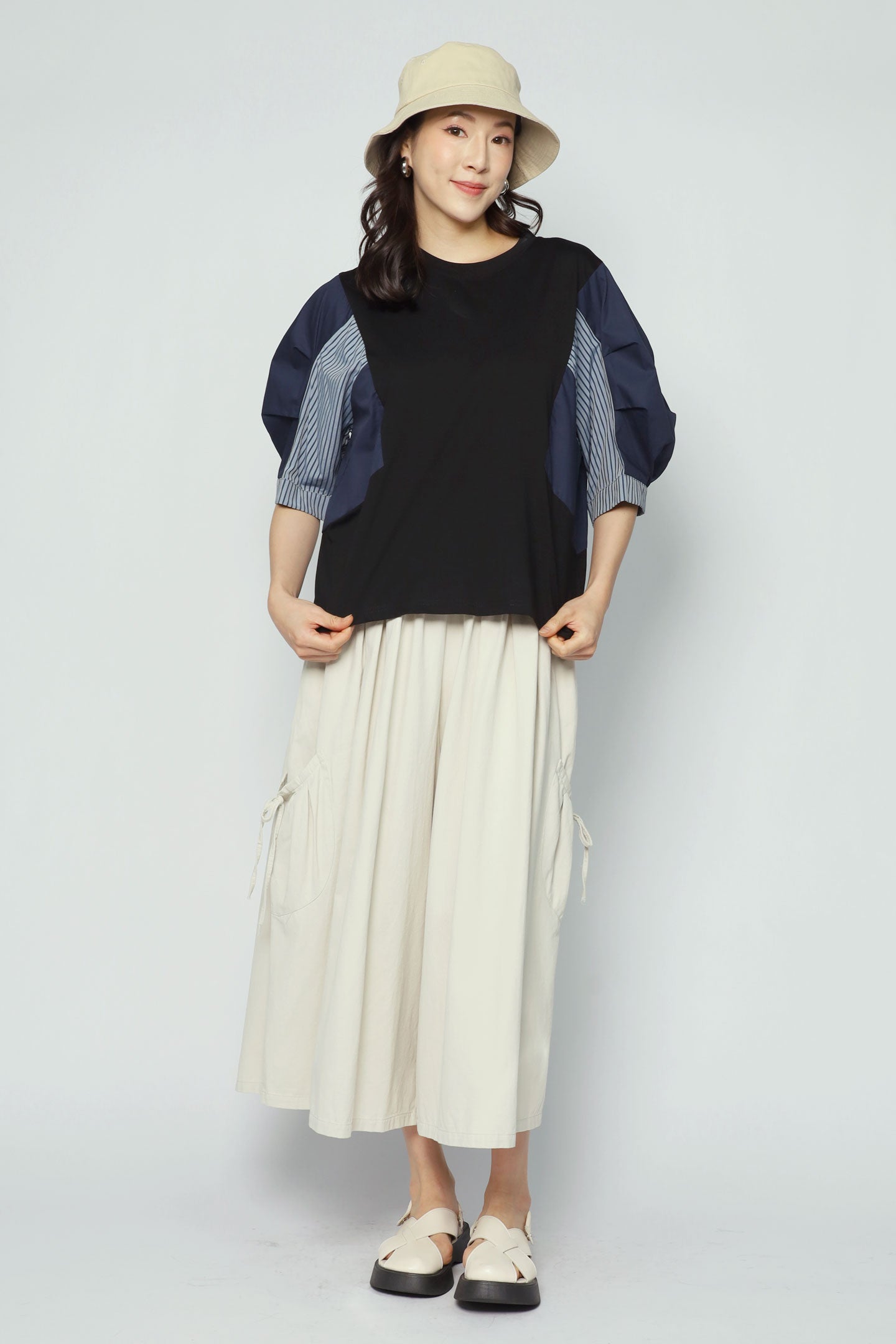 Backorders Siwei Colourblock Top in Black