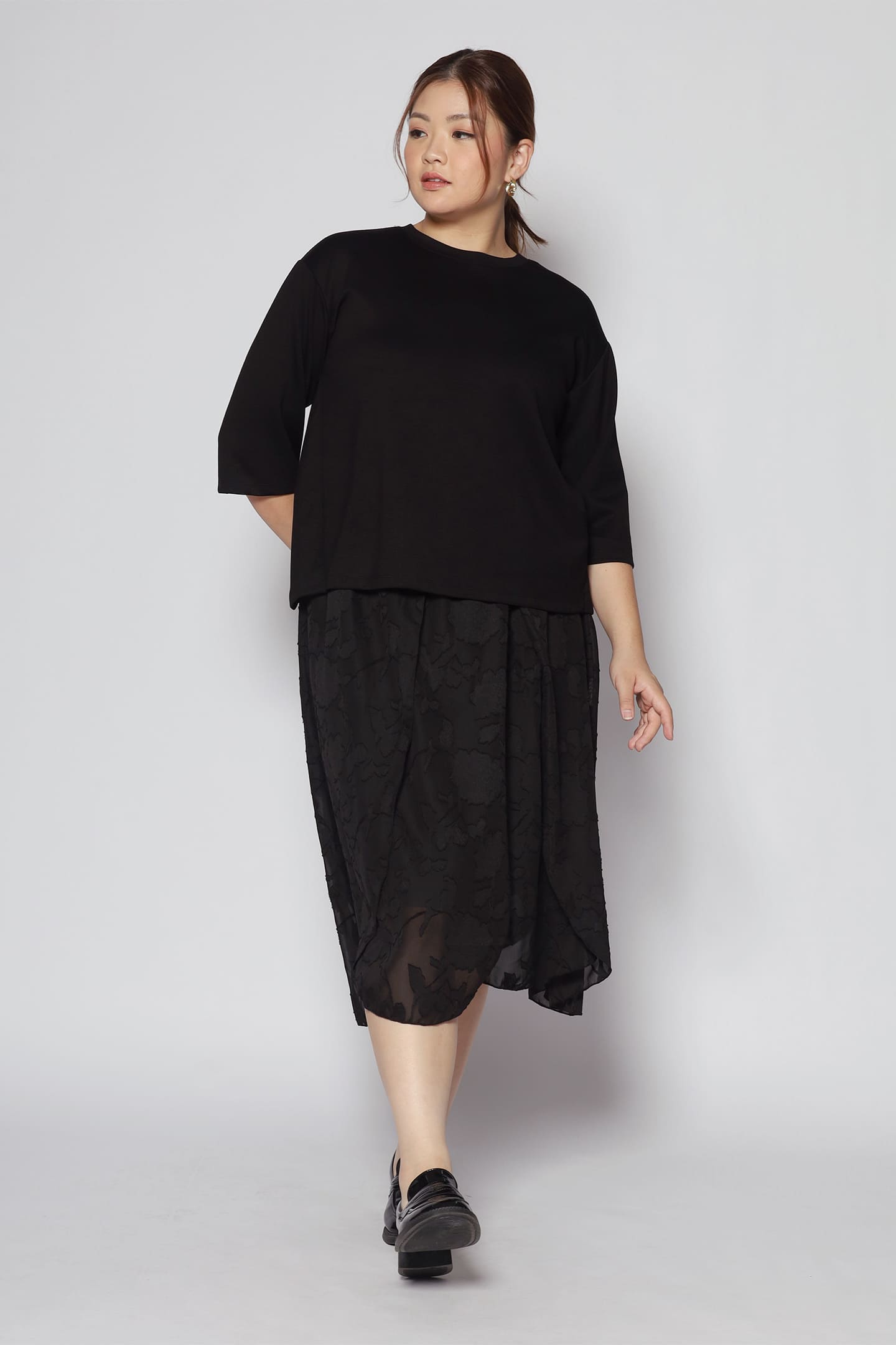 Sloan Lace Skirt in Black