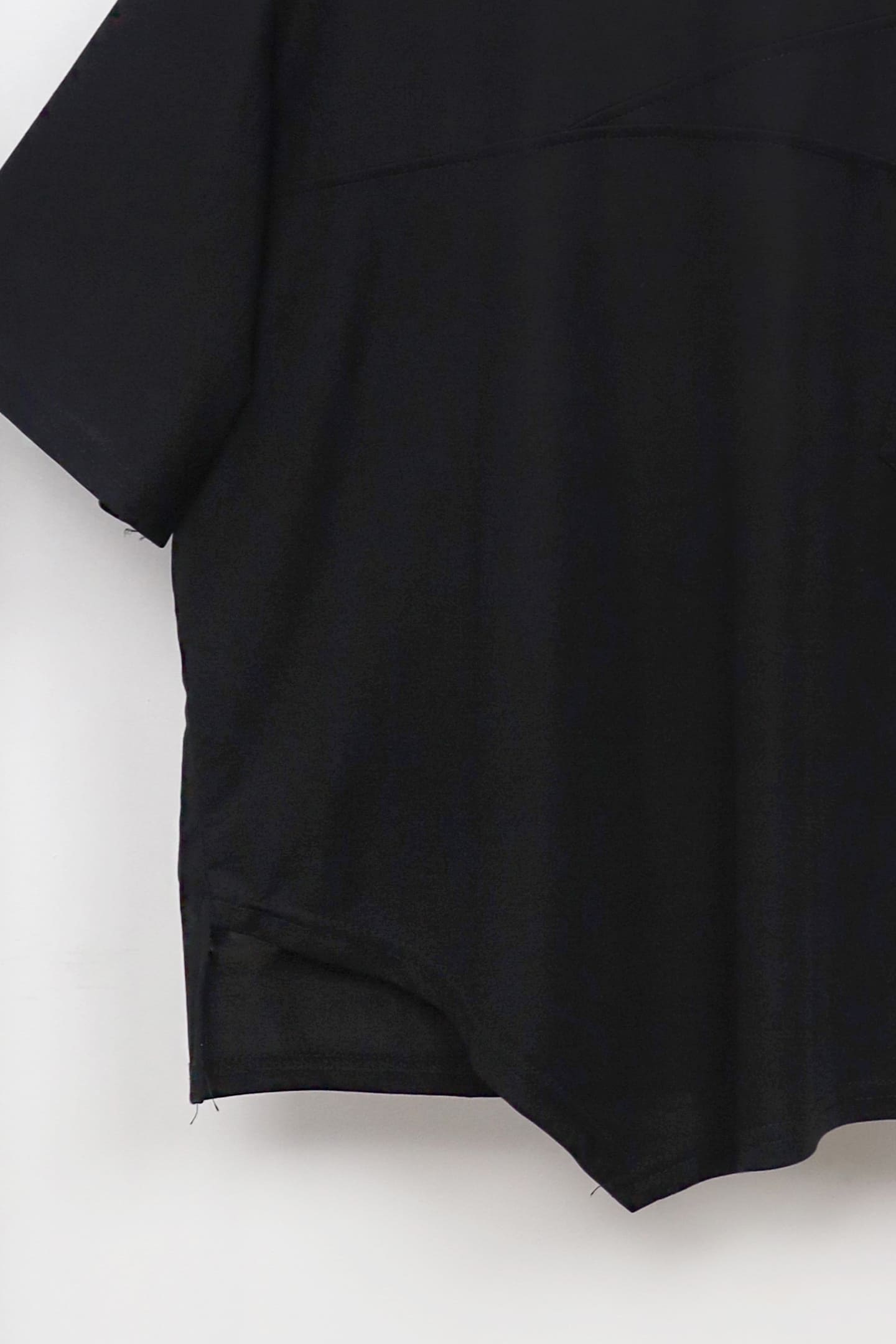 Easy By TE - Slow Steps Zipper Top in Black