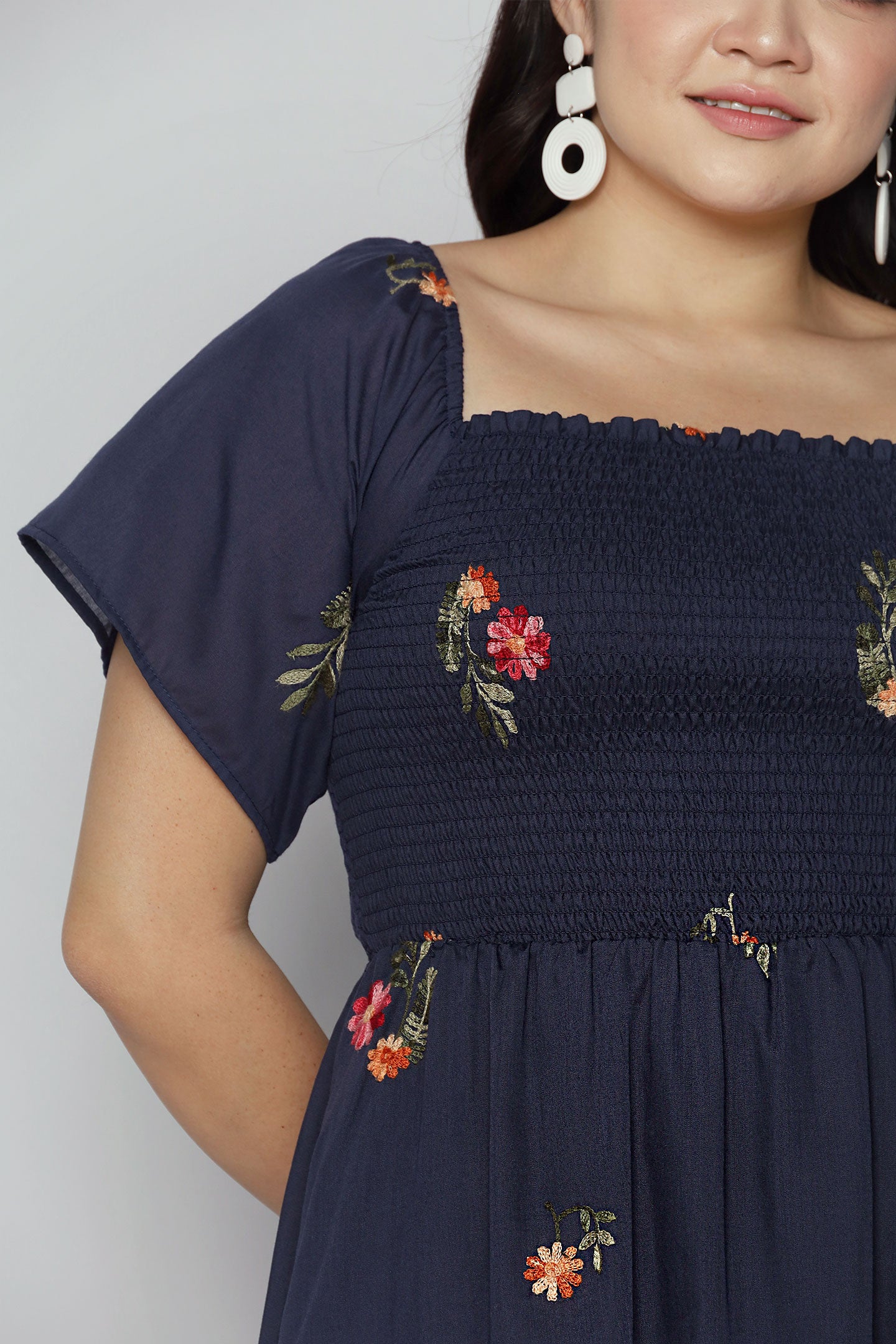 Sora Dress in Blue Petal Embroidery