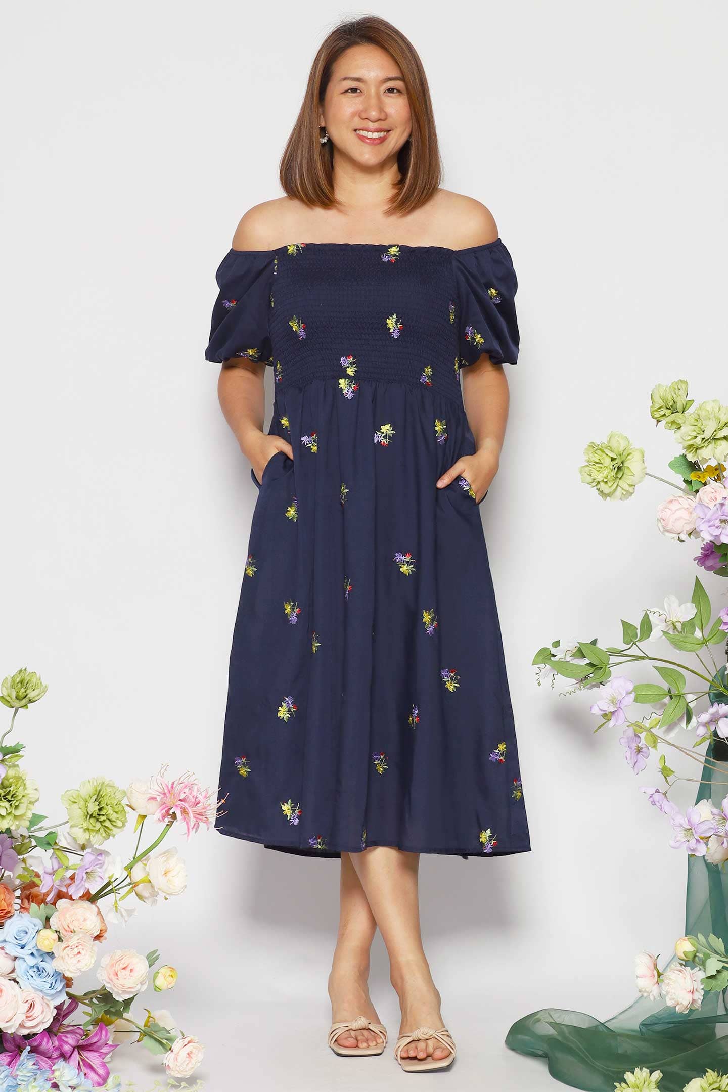 Sora Dress in Holly Embroidery