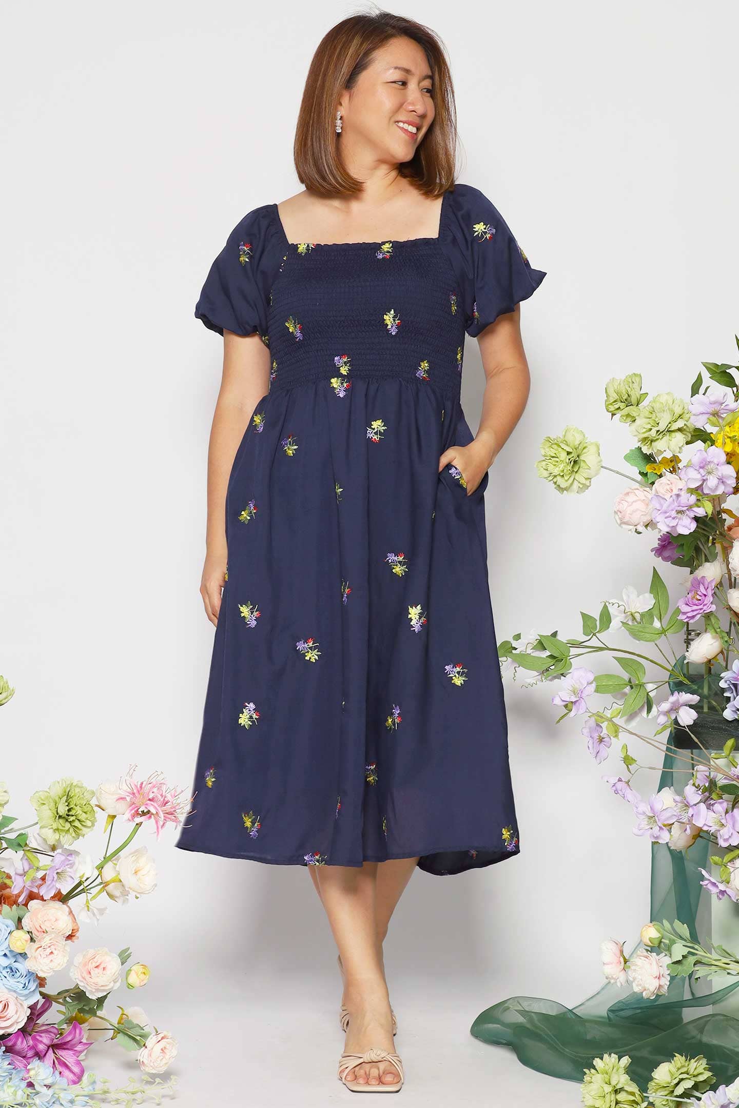 Sora Dress in Holly Embroidery