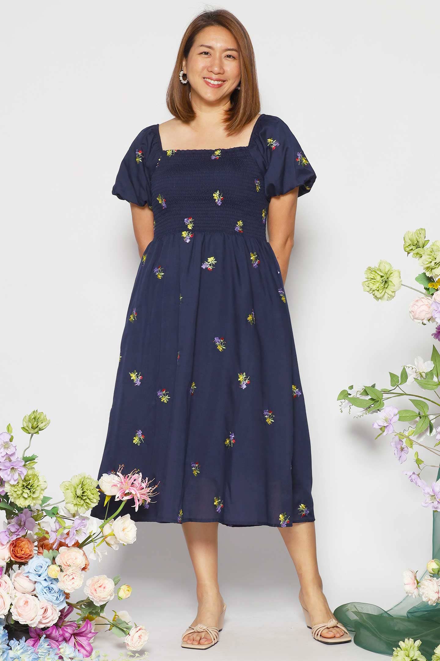 Sora Dress in Holly Embroidery