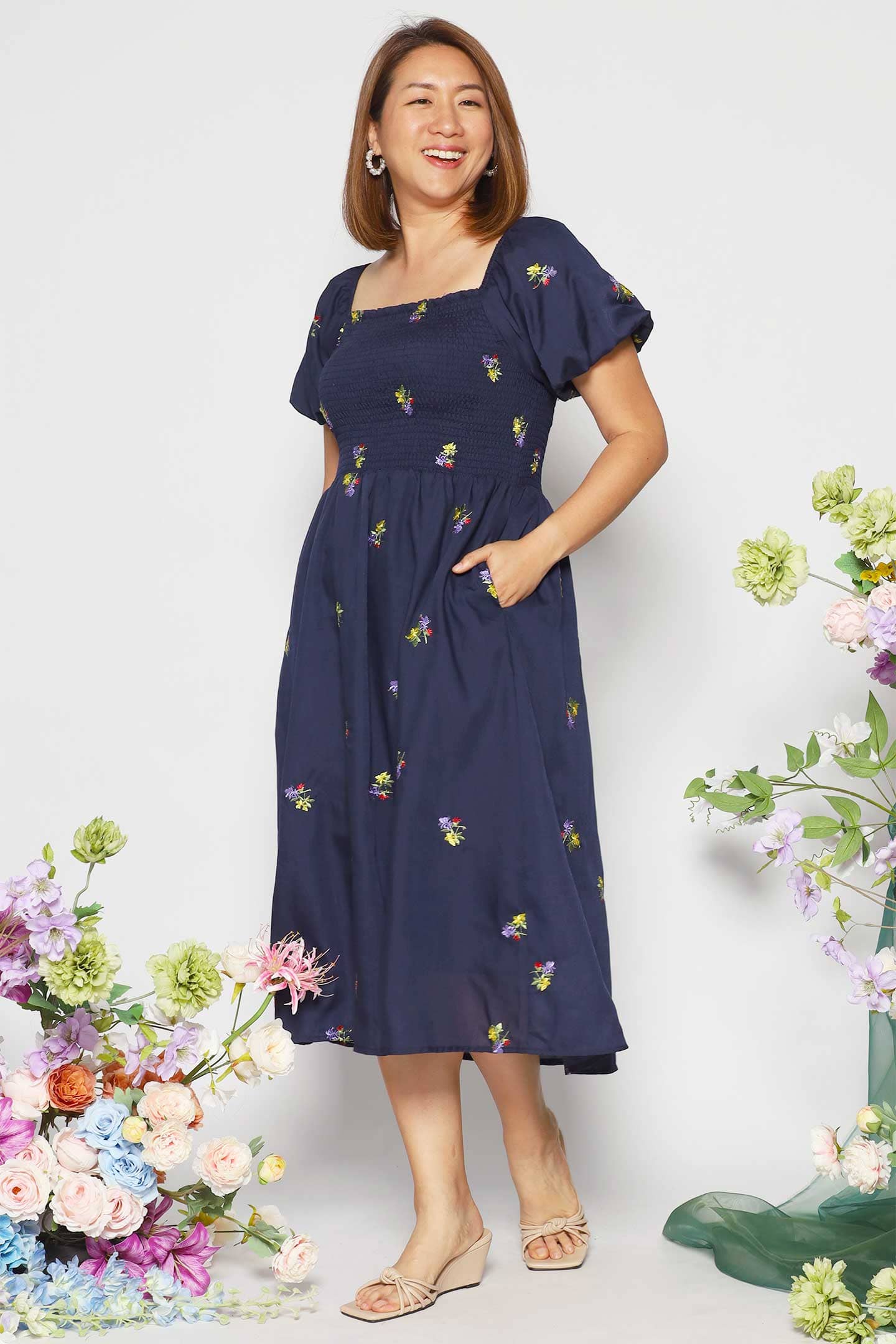 Sora Dress in Holly Embroidery