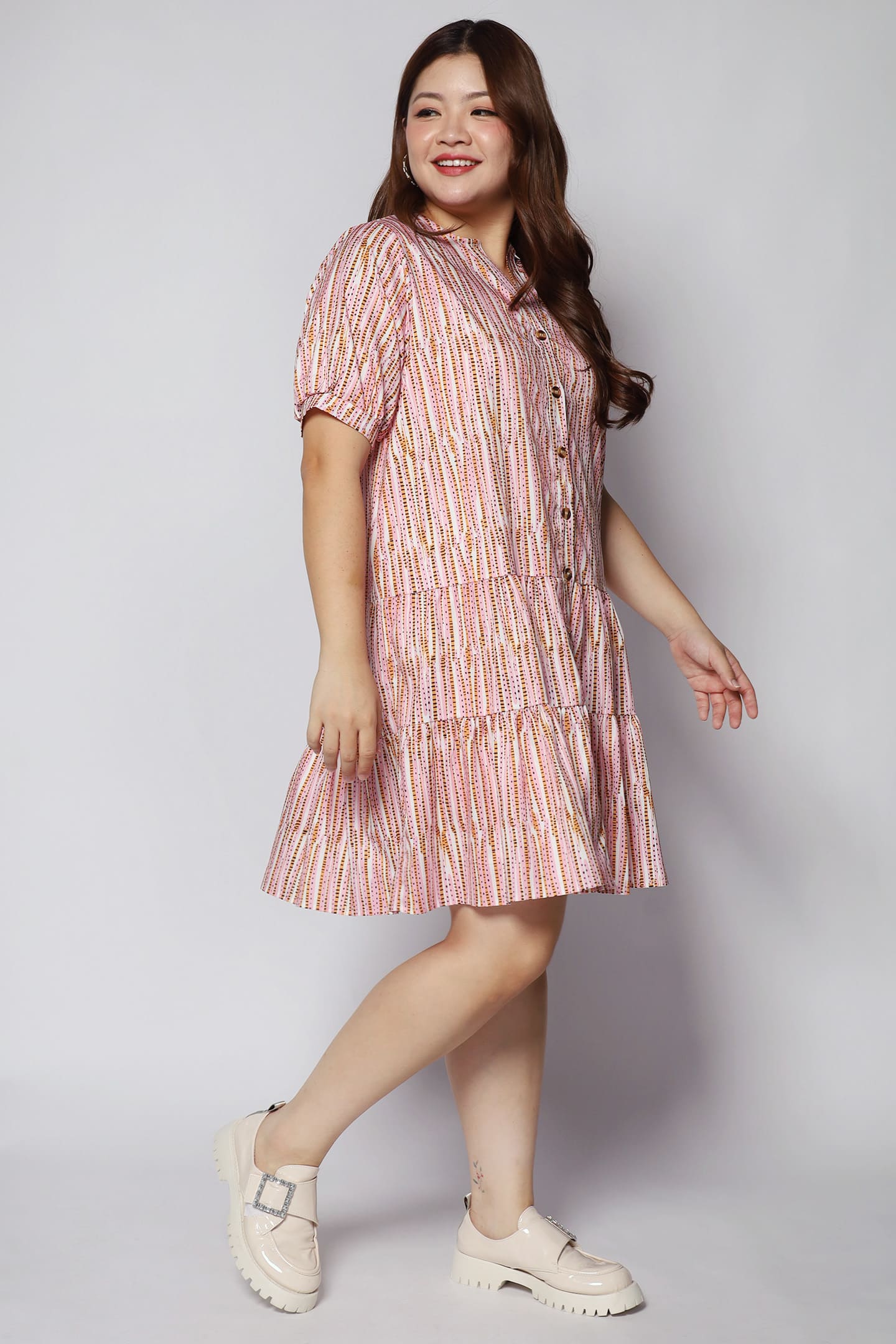 Sue Dress in Dotted Strokes