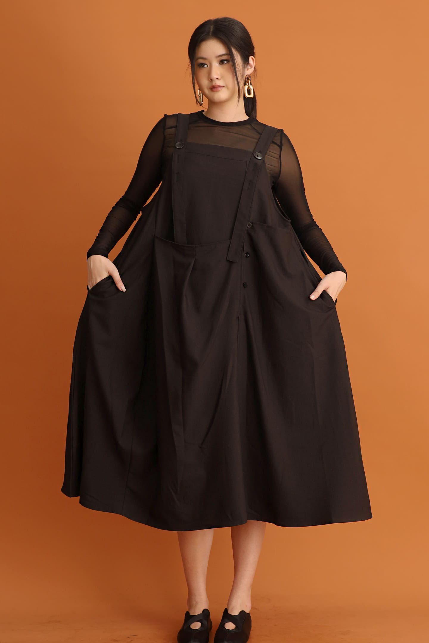 CHOSEN - Sunmi Pinafore Dress in Black