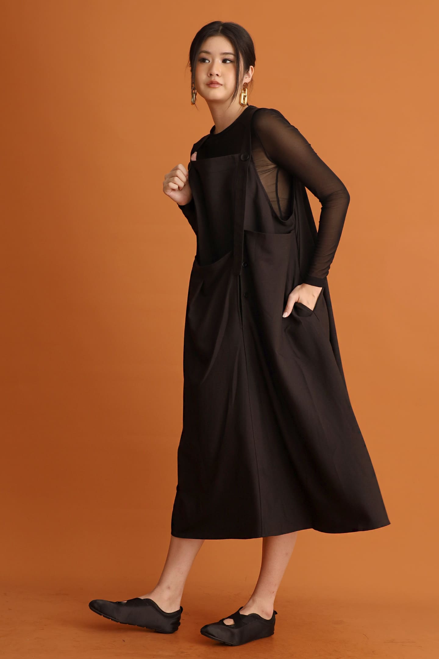 CHOSEN - Sunmi Pinafore Dress in Black
