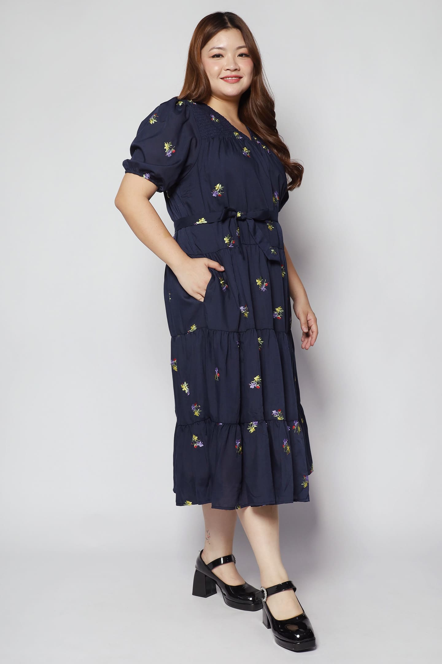 Sydney Dress in Holly Embroidery