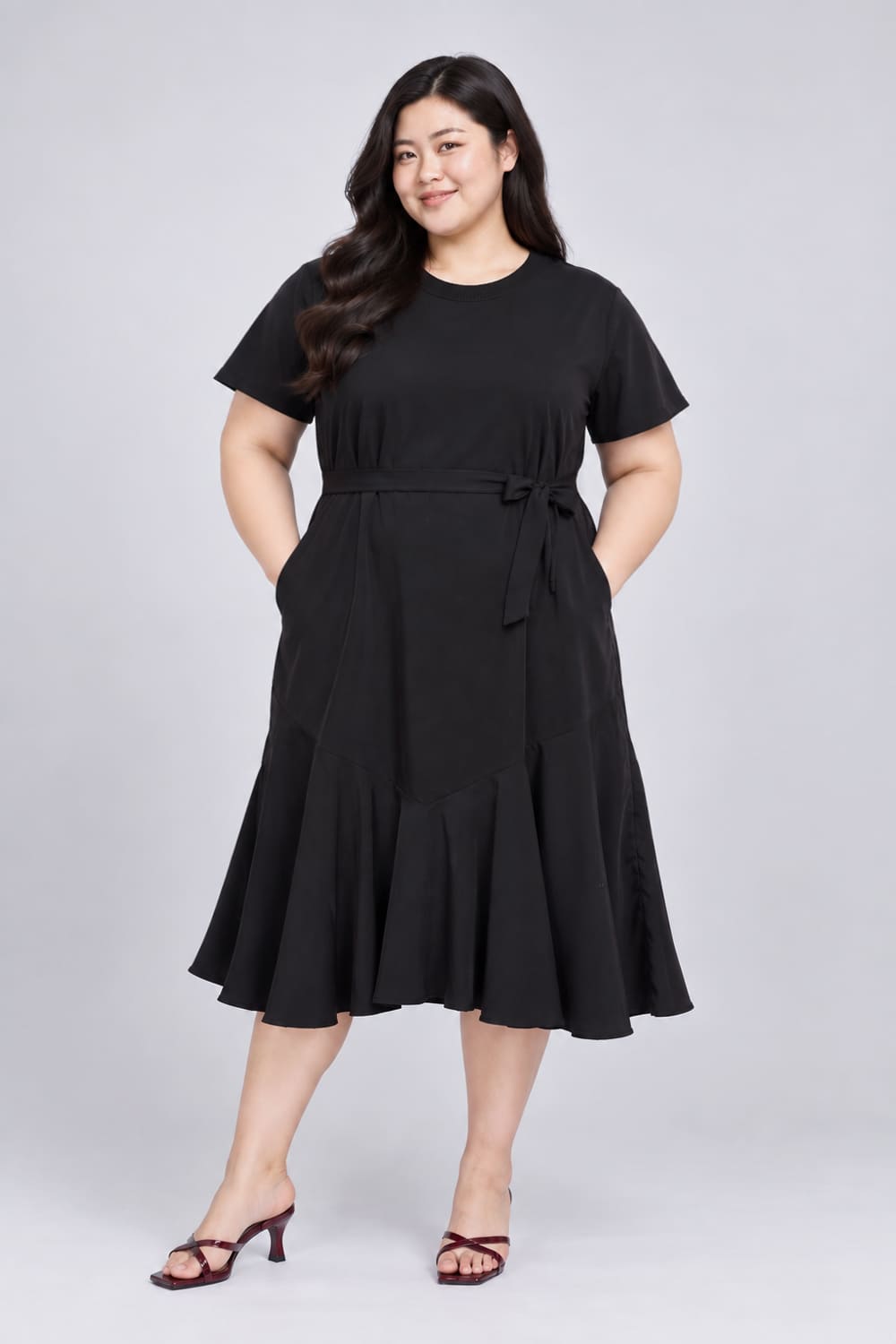 TE+ : Gisele Dress in Black