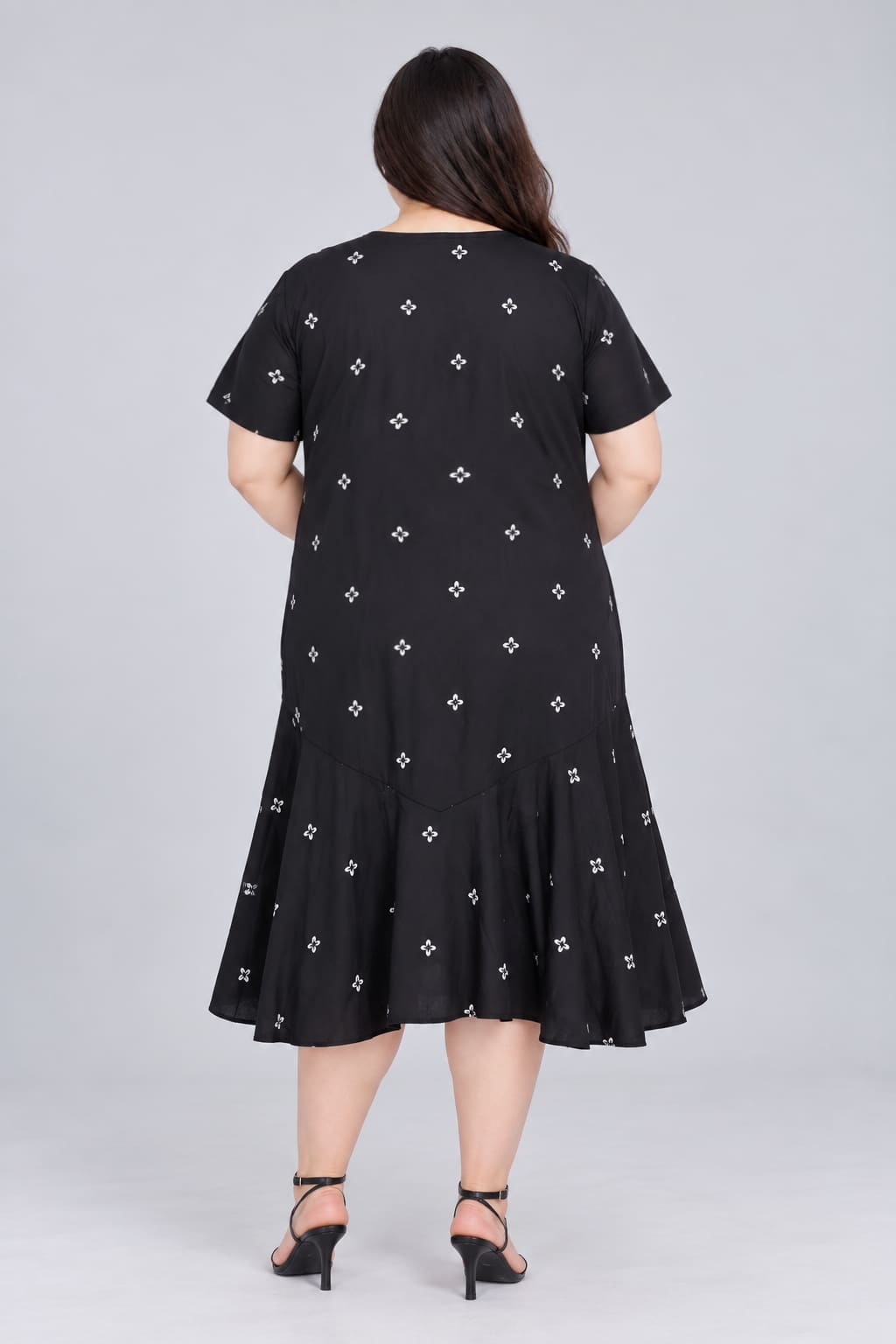 TE+ : Gisele Dress in Dainty Bloom