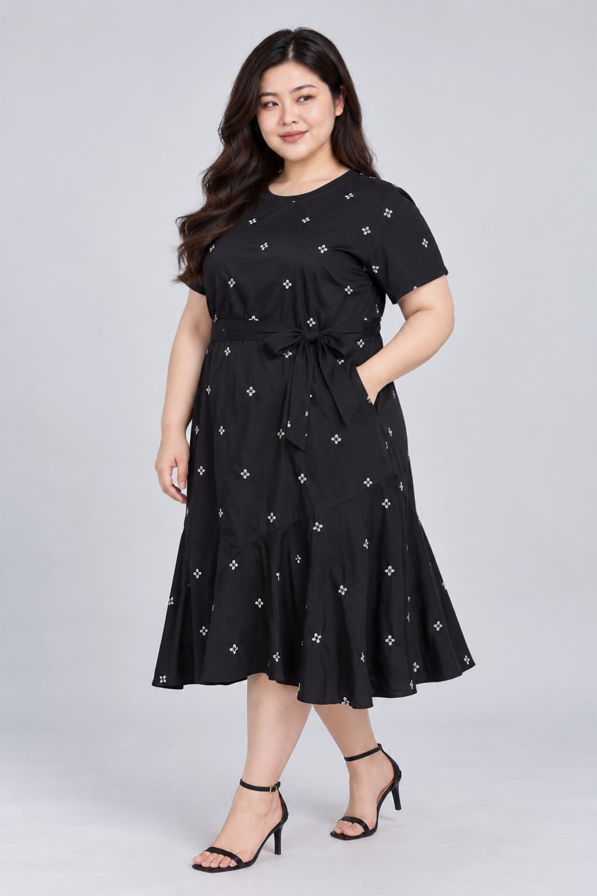 TE+ : Gisele Dress in Dainty Bloom