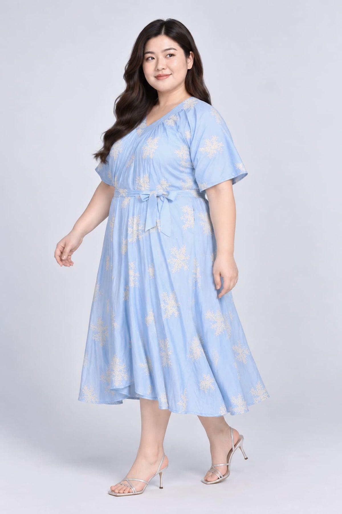 TE+ : Whitney V Dress in Snow Blossom