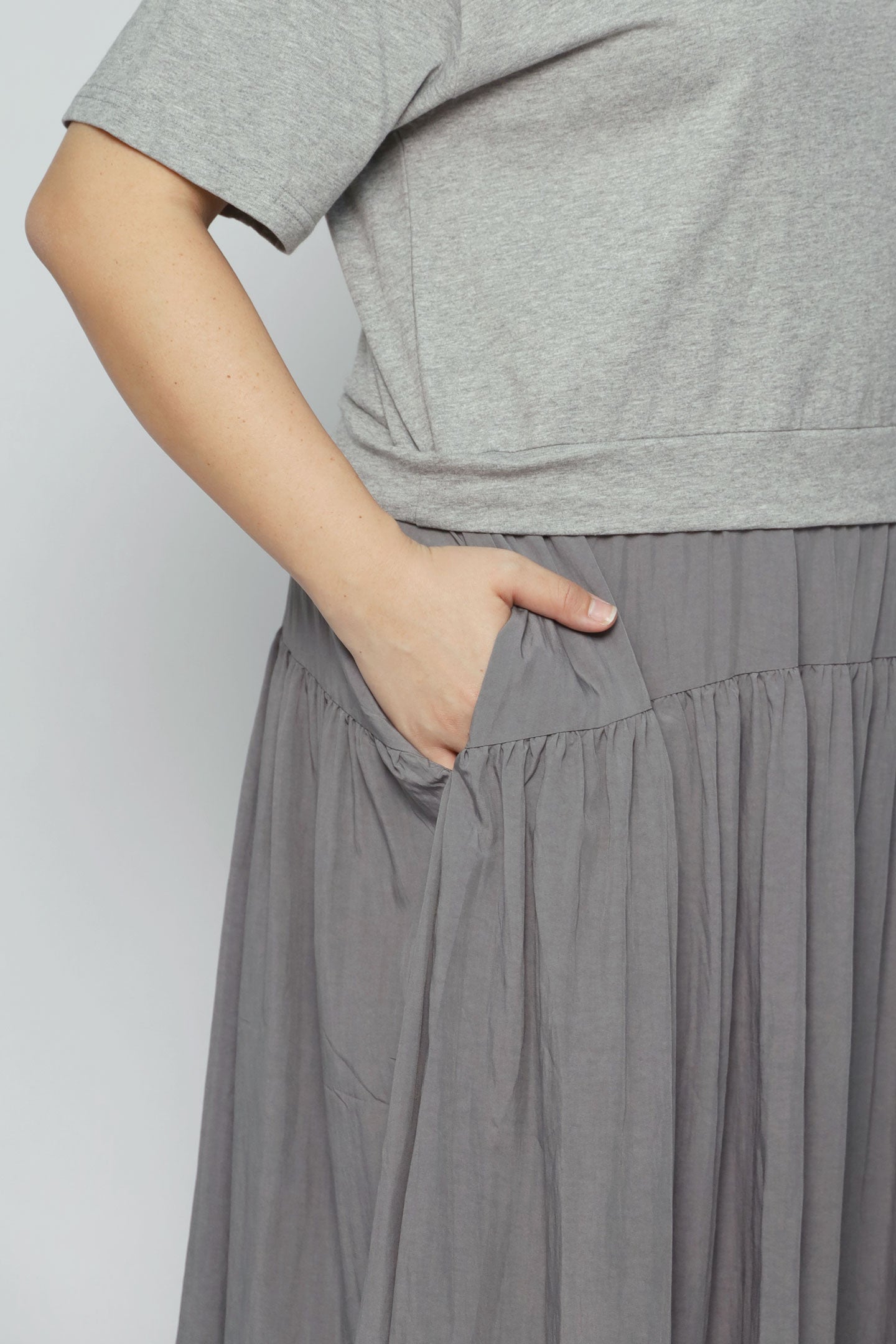 Tikkie Dress in Grey