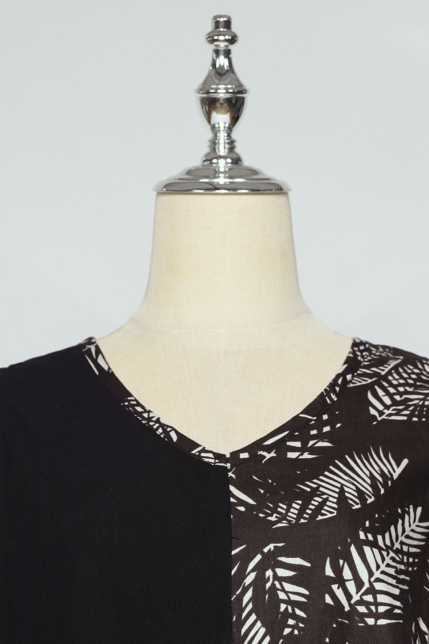 PO - Torie Dress in Black Ferns