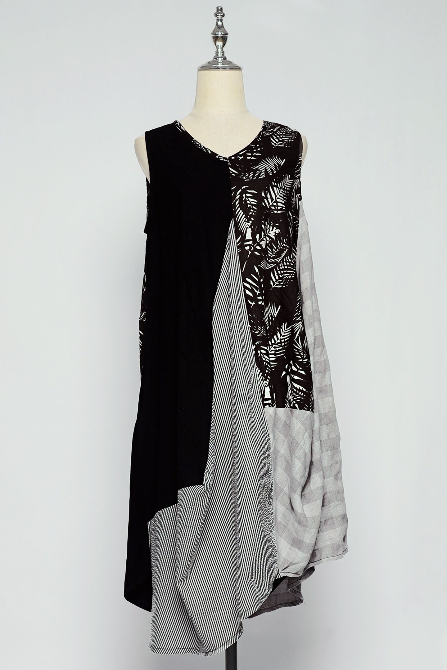 PO - Torie Dress in Black Ferns