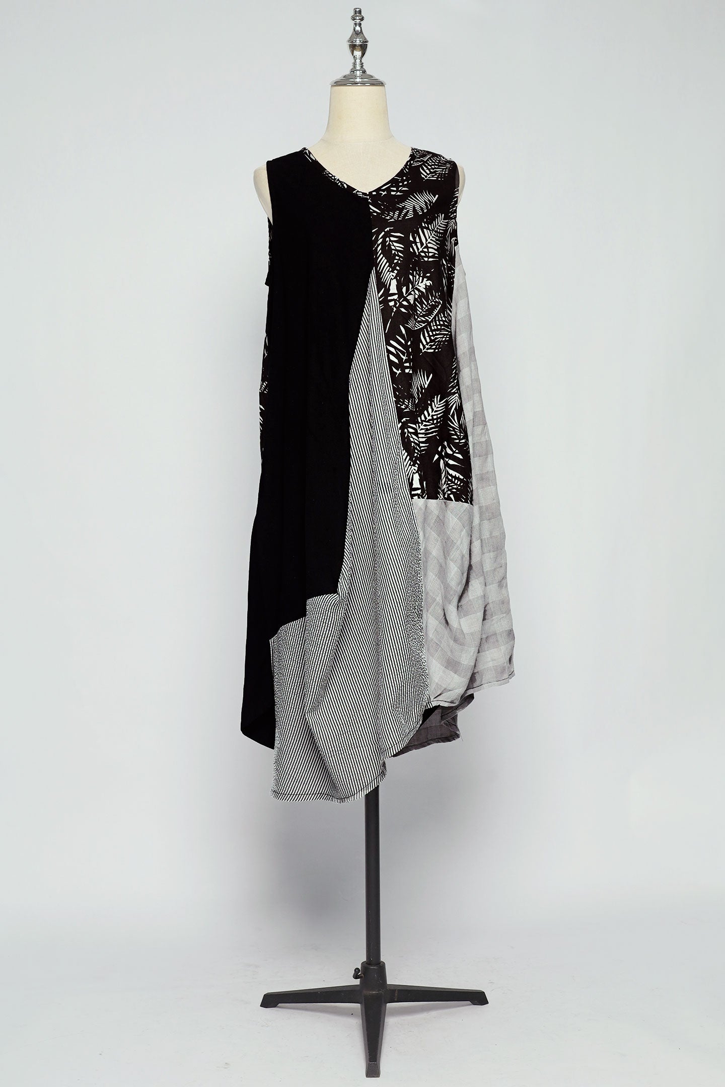 PO - Torie Dress in Black Ferns