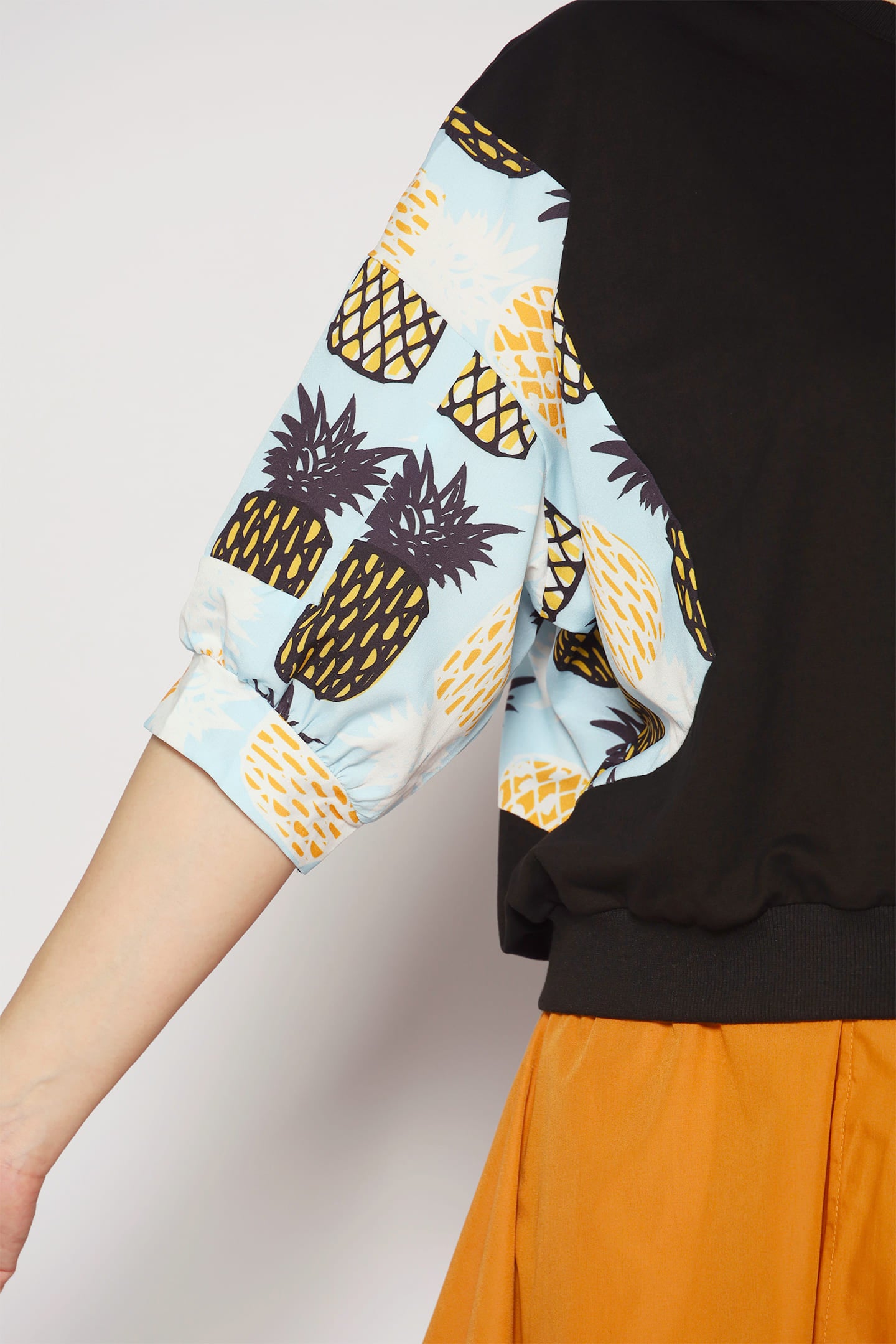 Toto Top in Pineapple