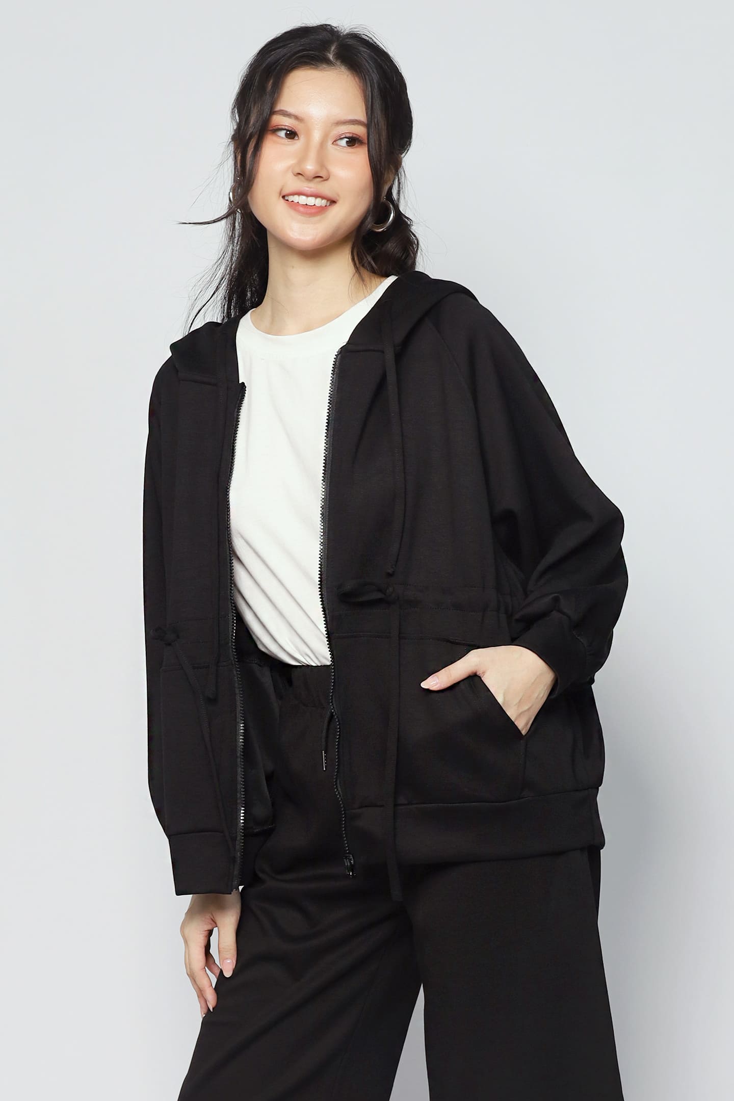 JOY - Traveller Hoodie in Black