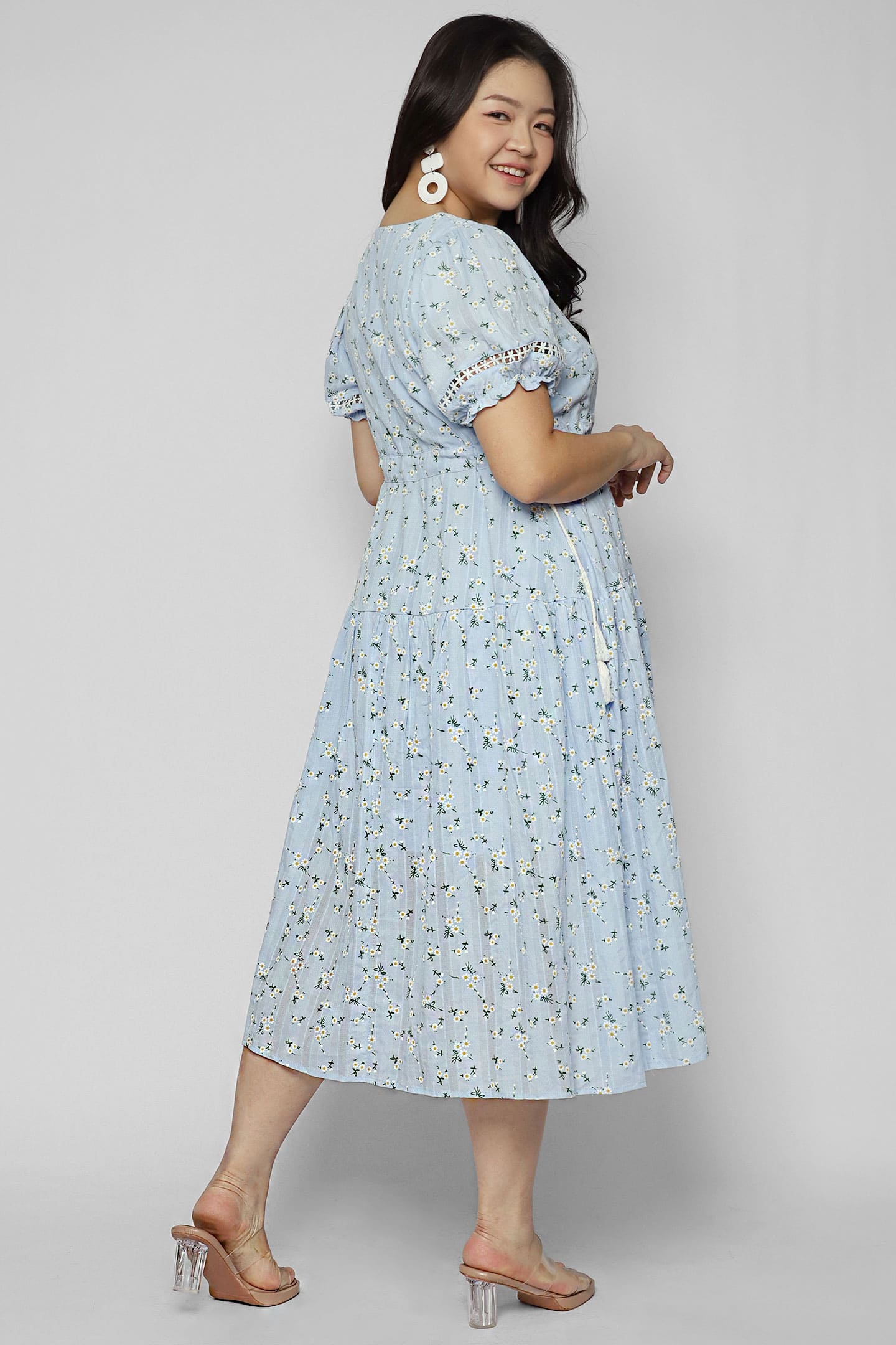 Victoria Dress in Daisy Embroidery